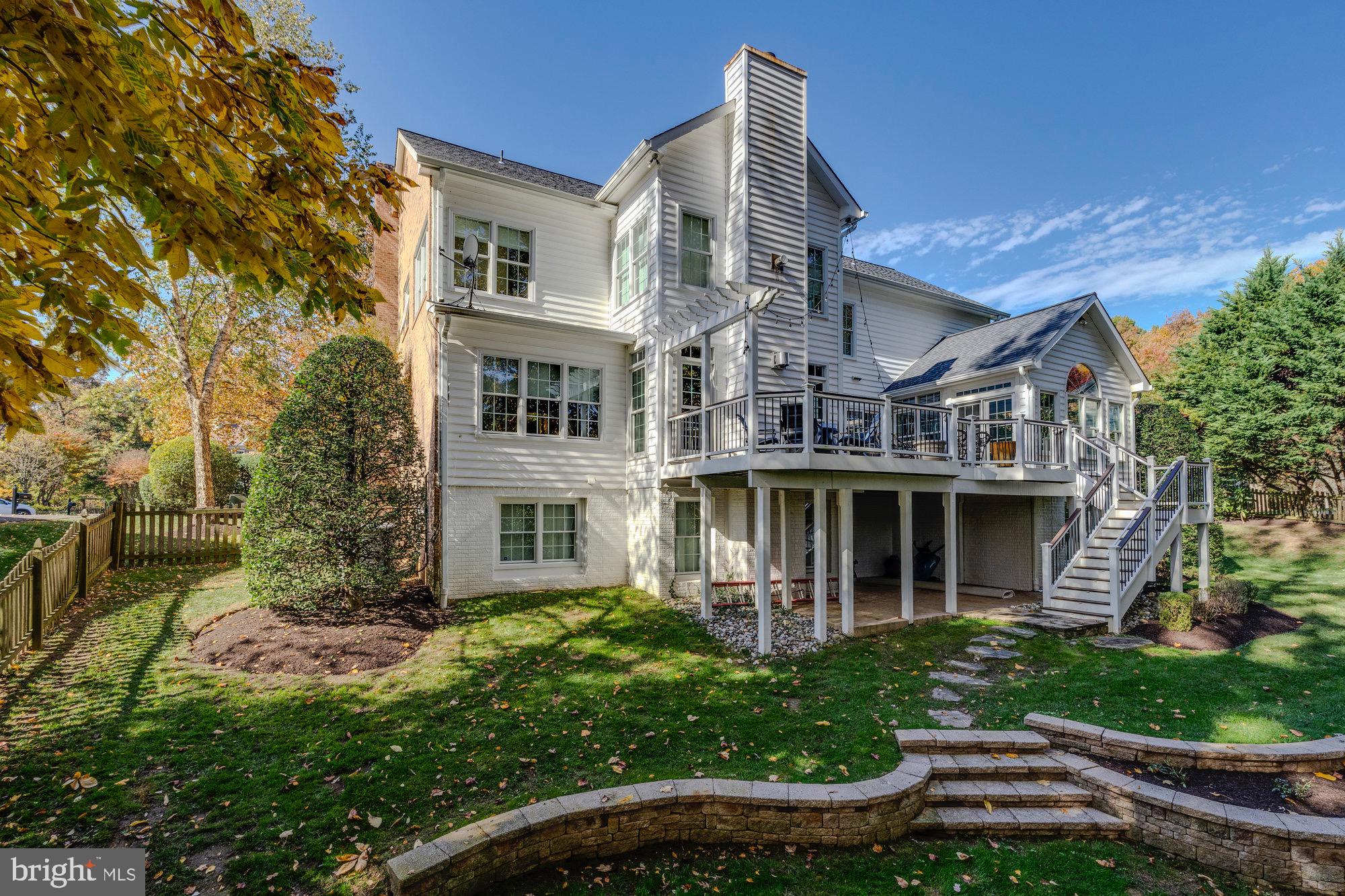MANORS AT WOLF TRAP - Residential