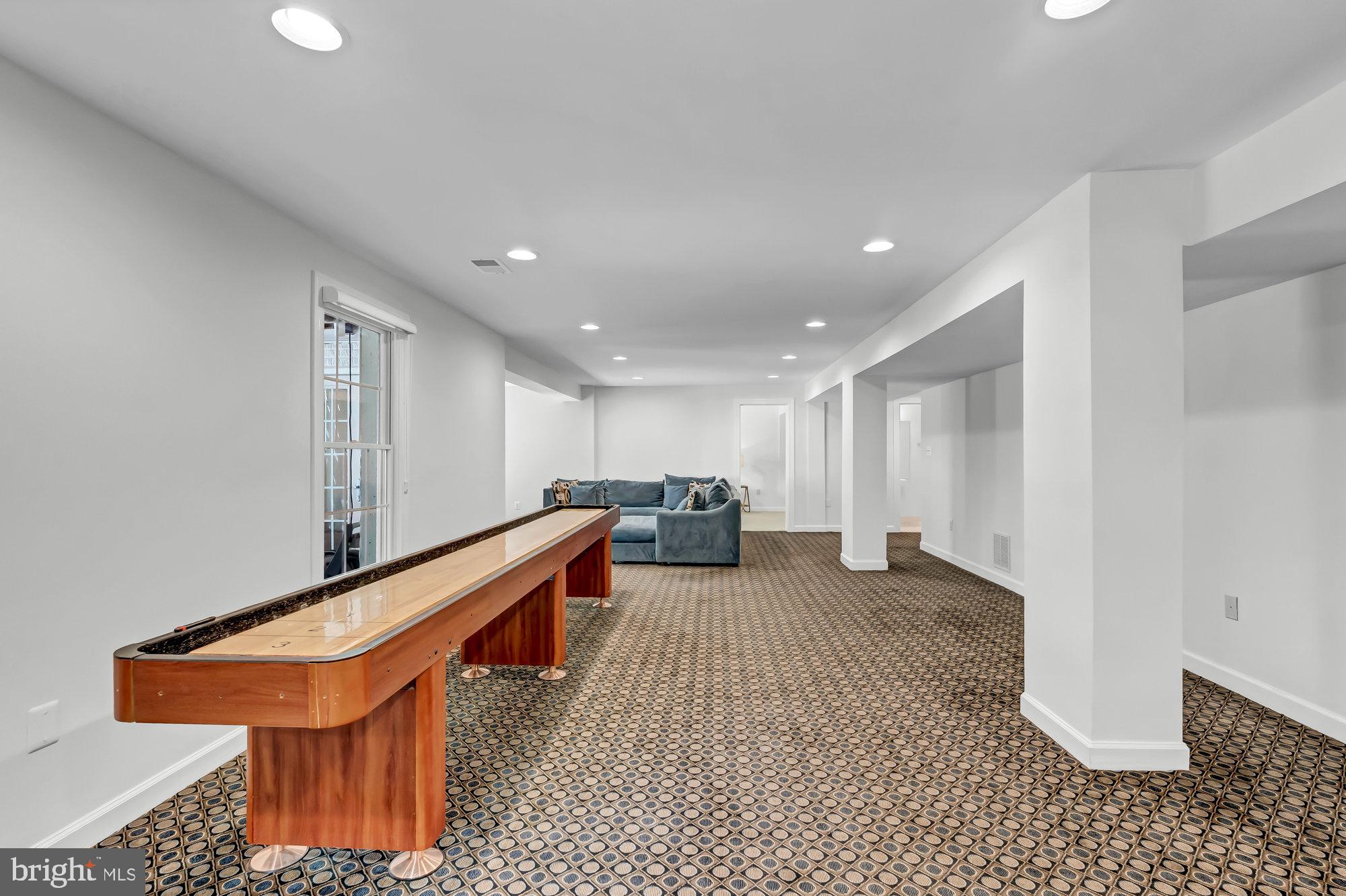 MANORS AT WOLF TRAP - Residential