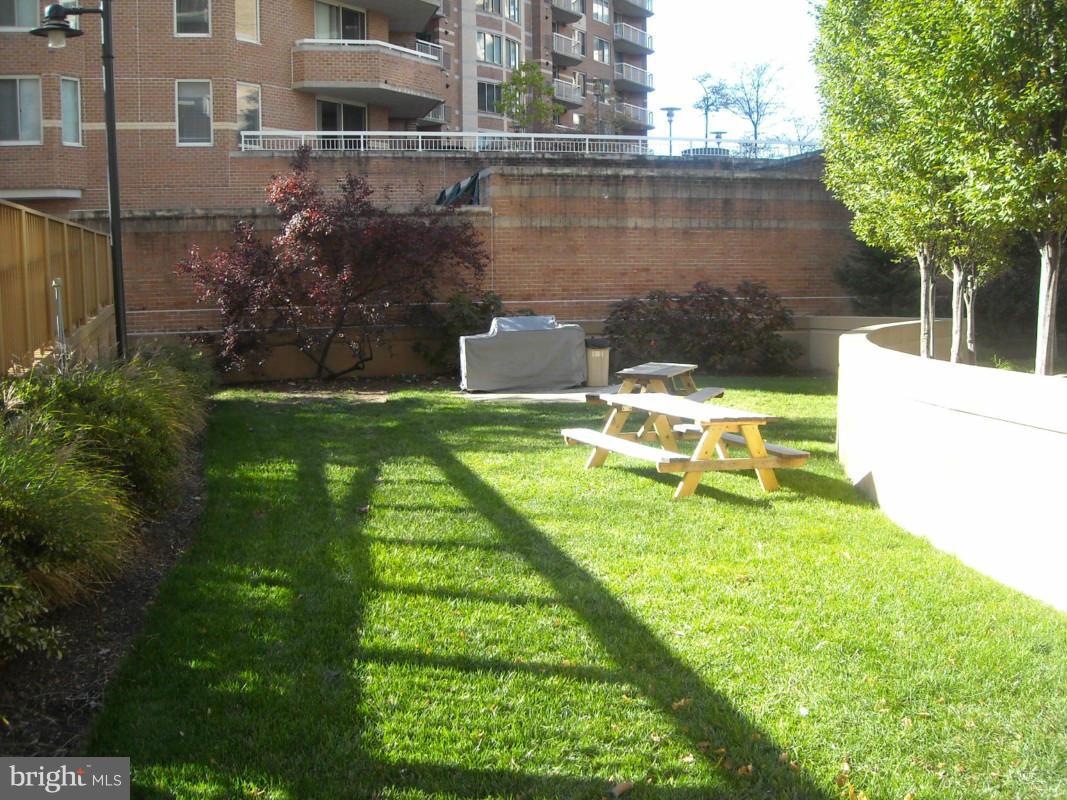 BELLA VISTA - Residential Lease