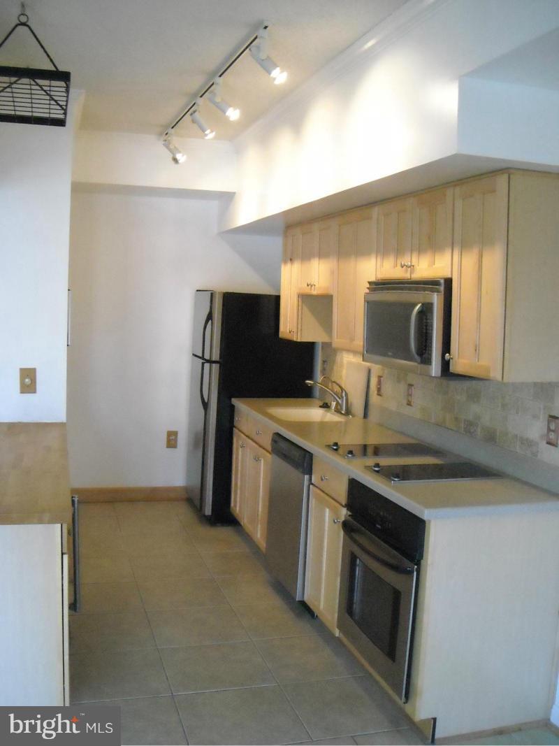 BELLA VISTA - Residential Lease