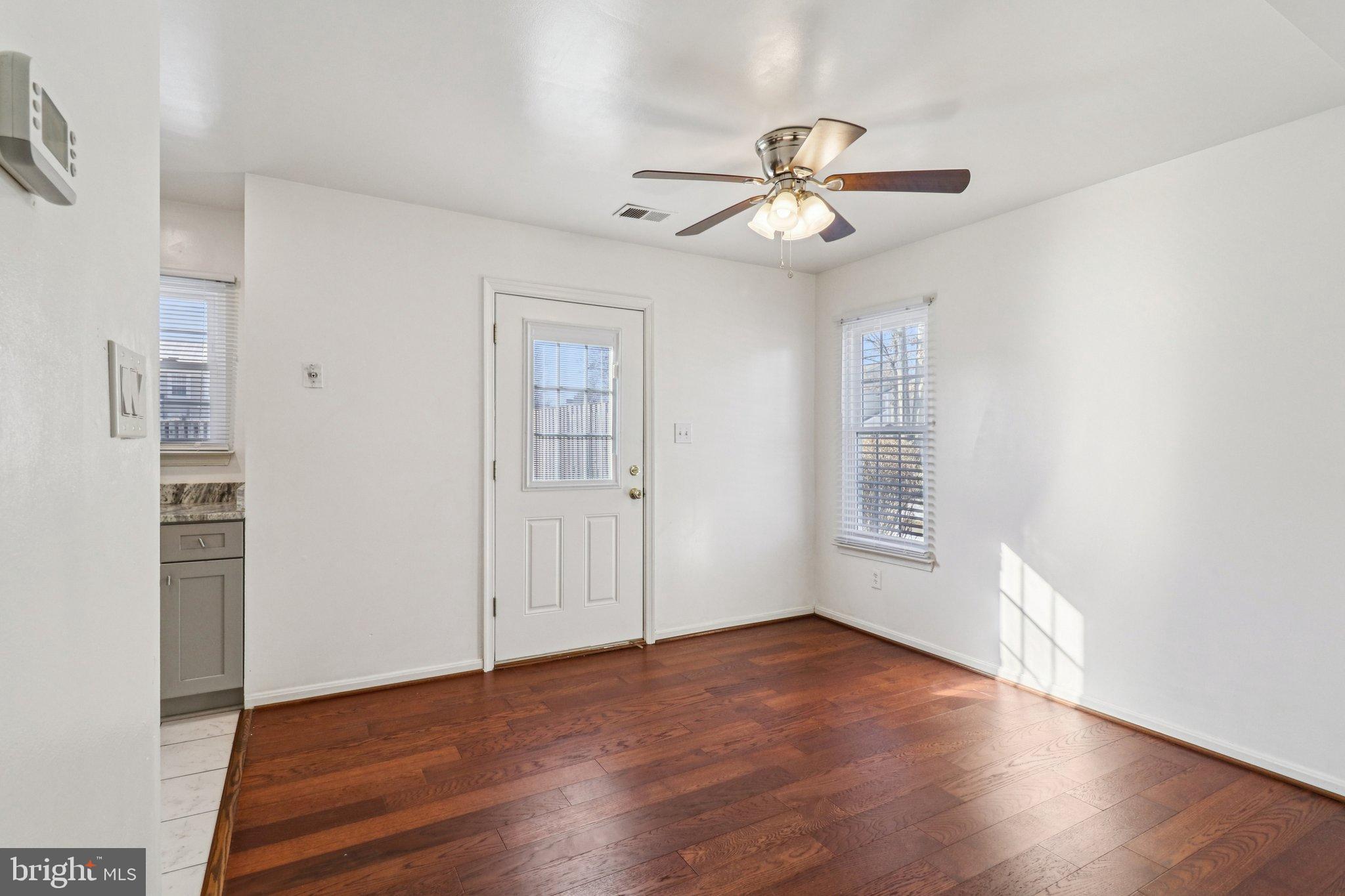 WESTLAKE VILLAGE - Residential