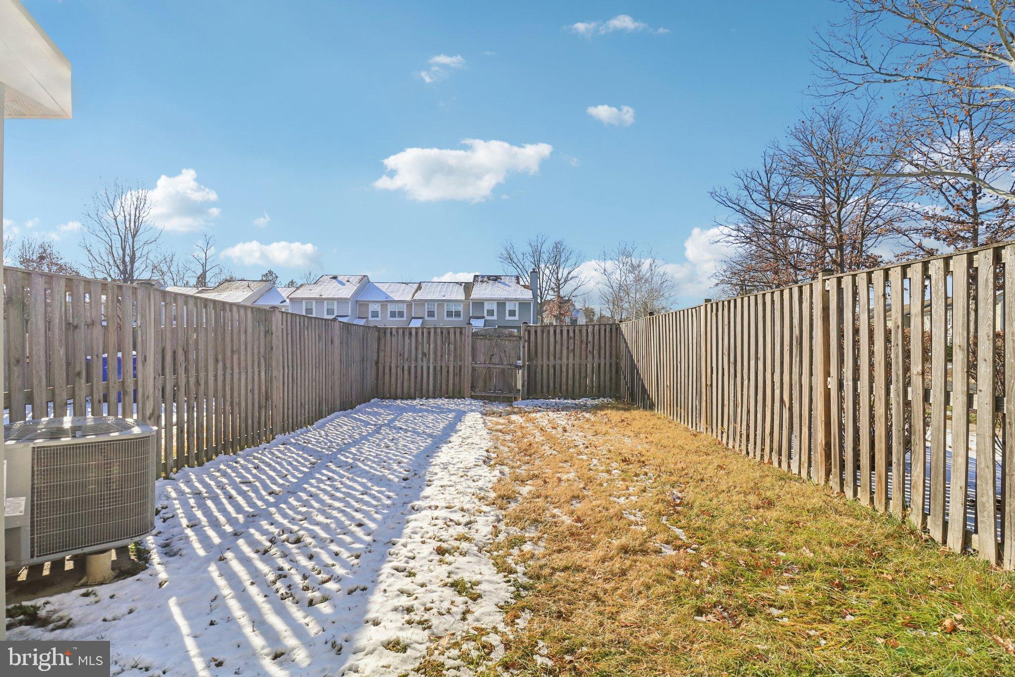 WESTLAKE VILLAGE - Residential