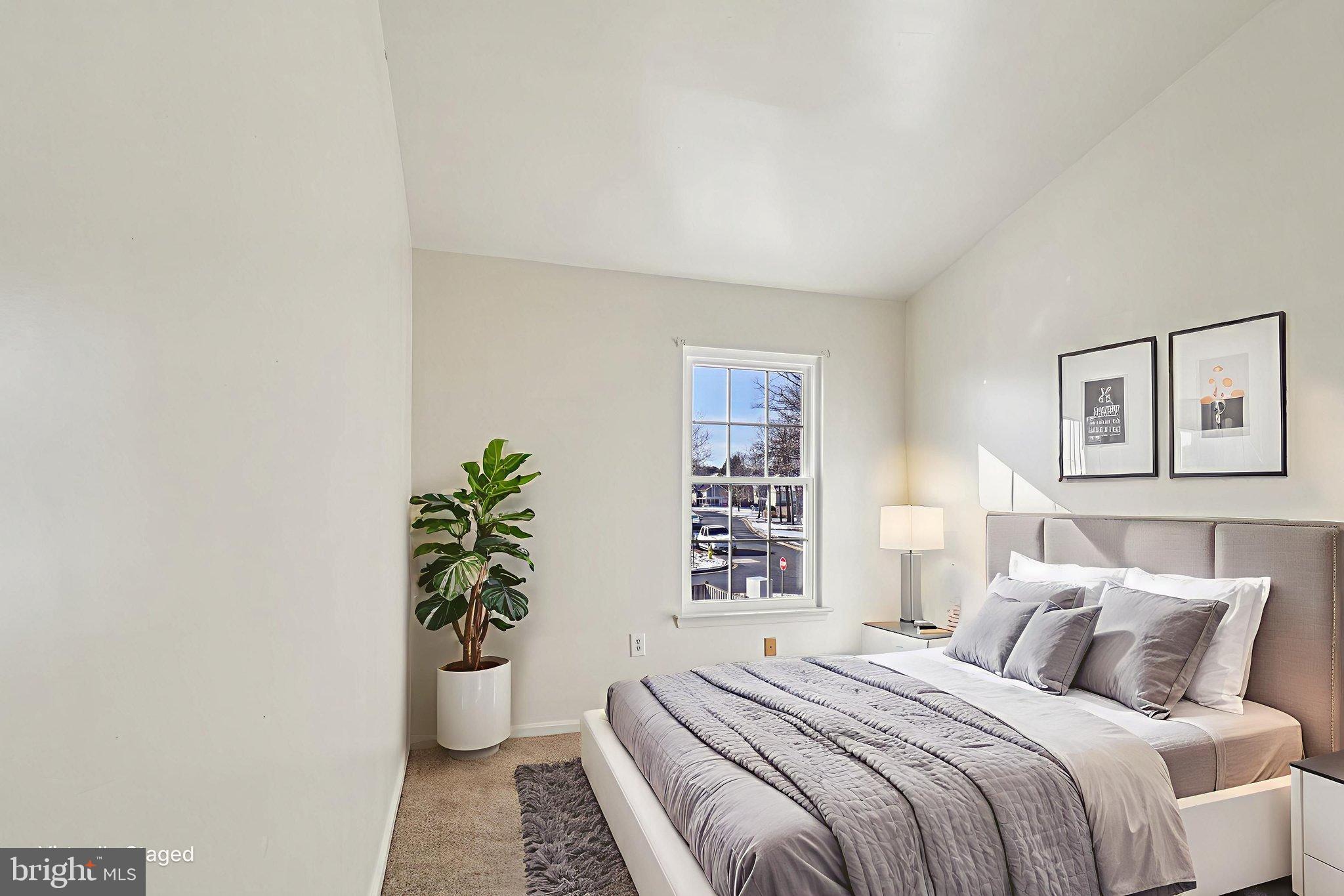 WESTLAKE VILLAGE - Residential