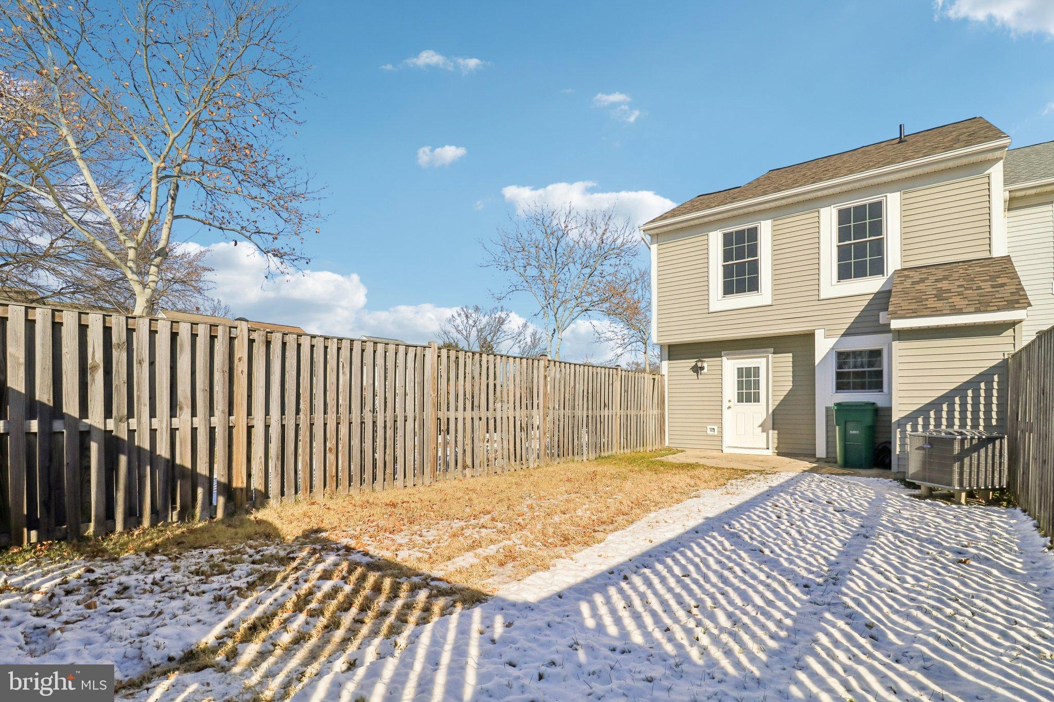 WESTLAKE VILLAGE - Residential