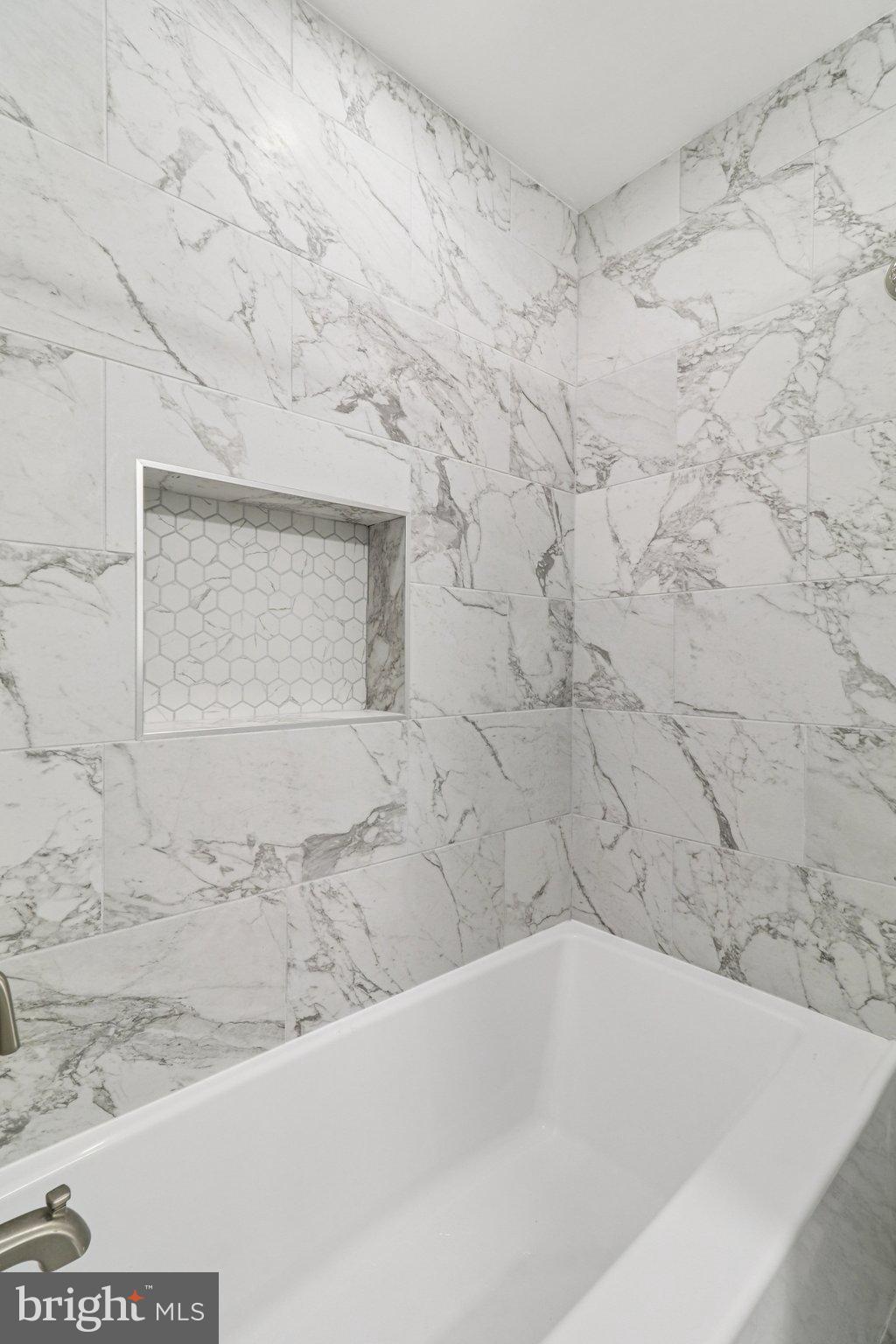 WESTLAKE VILLAGE - Residential