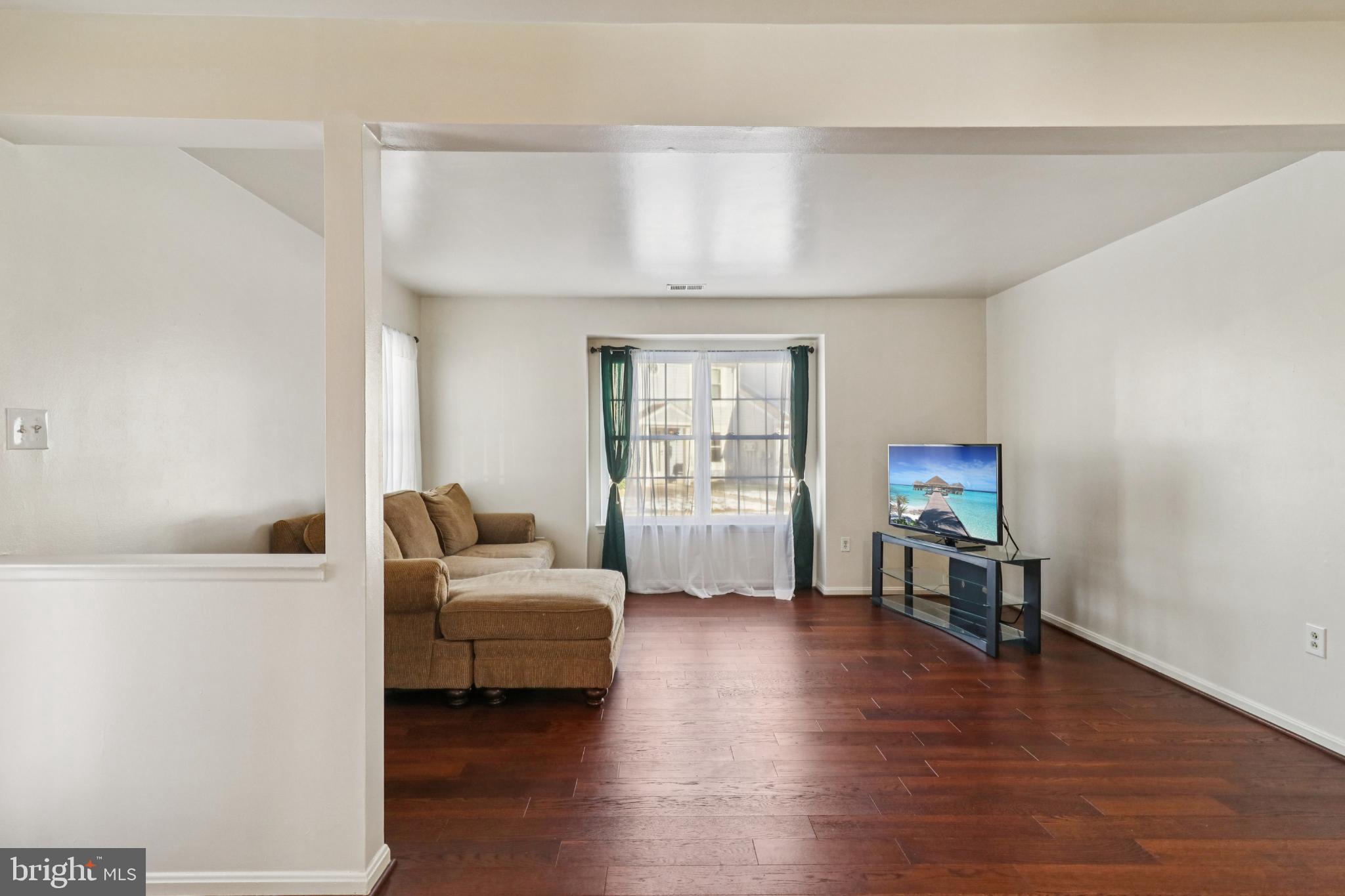 WESTLAKE VILLAGE - Residential