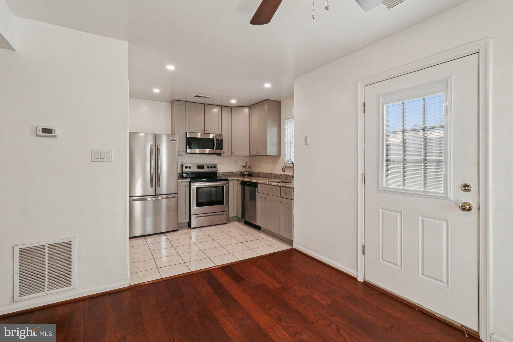 WESTLAKE VILLAGE - Residential