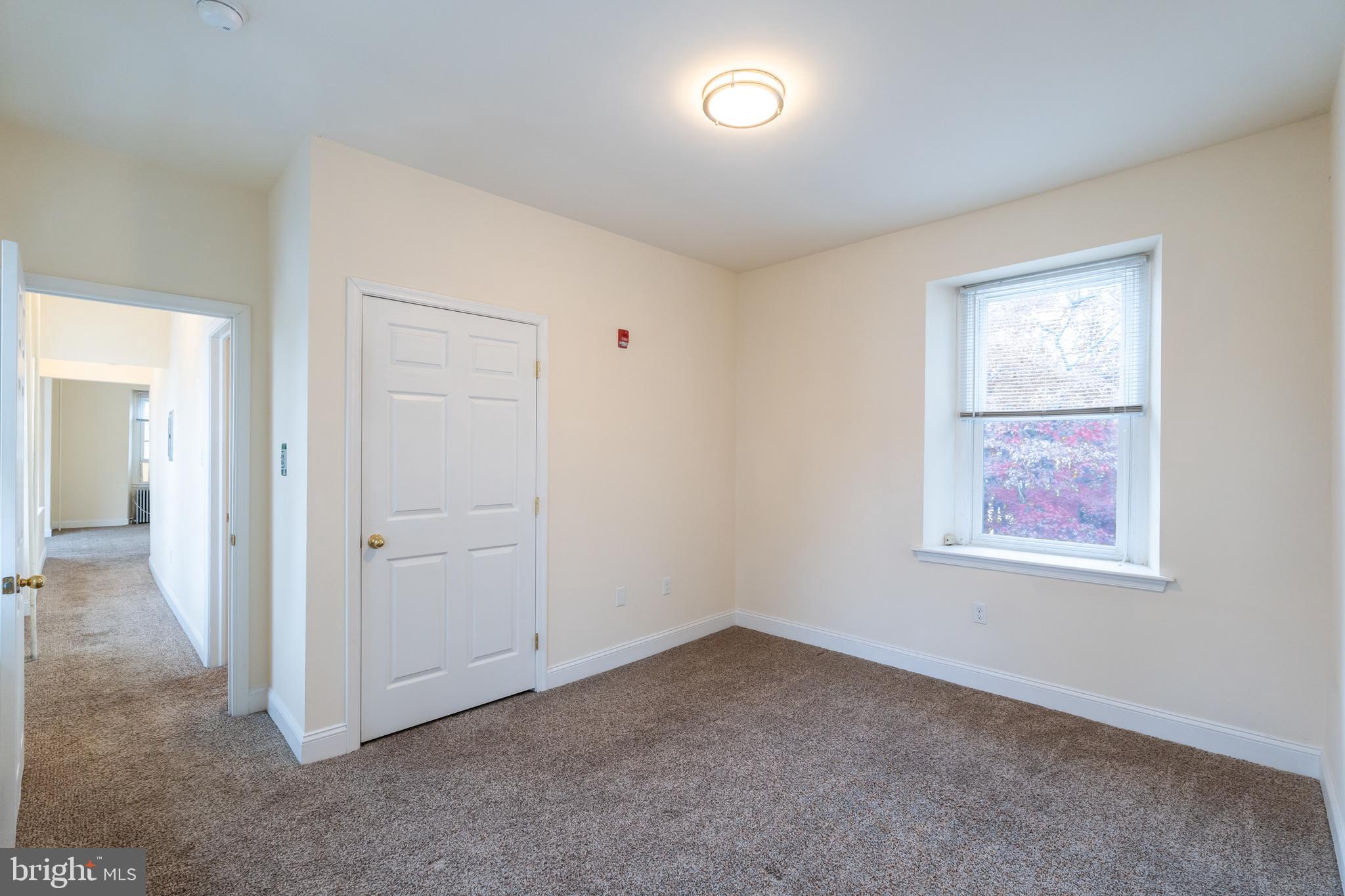 ROXBOROUGH - Residential Lease