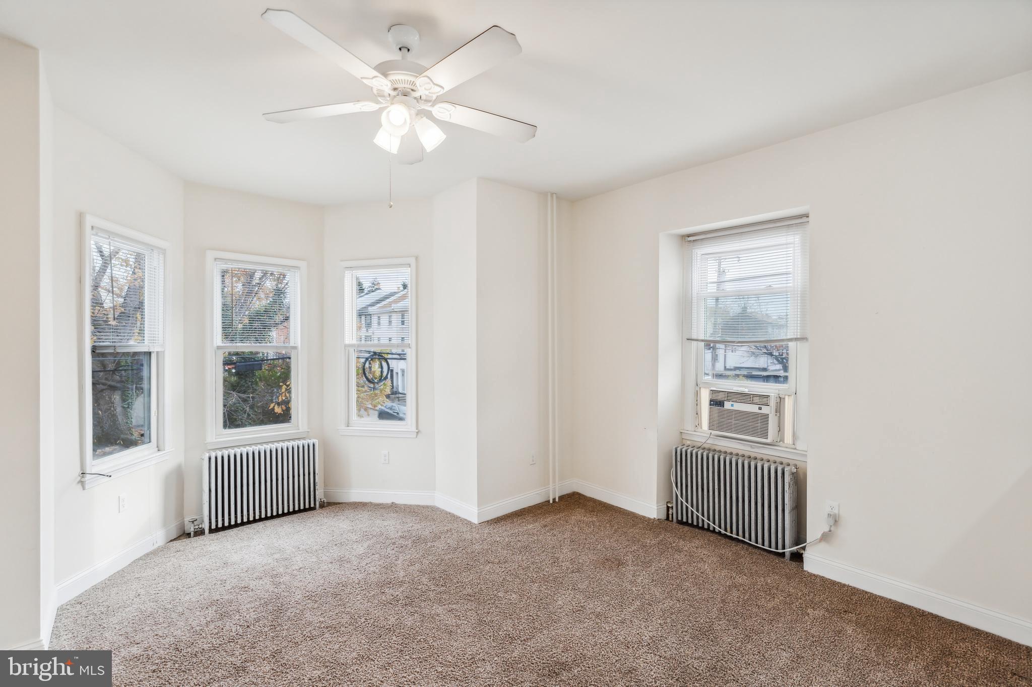 ROXBOROUGH - Residential Lease