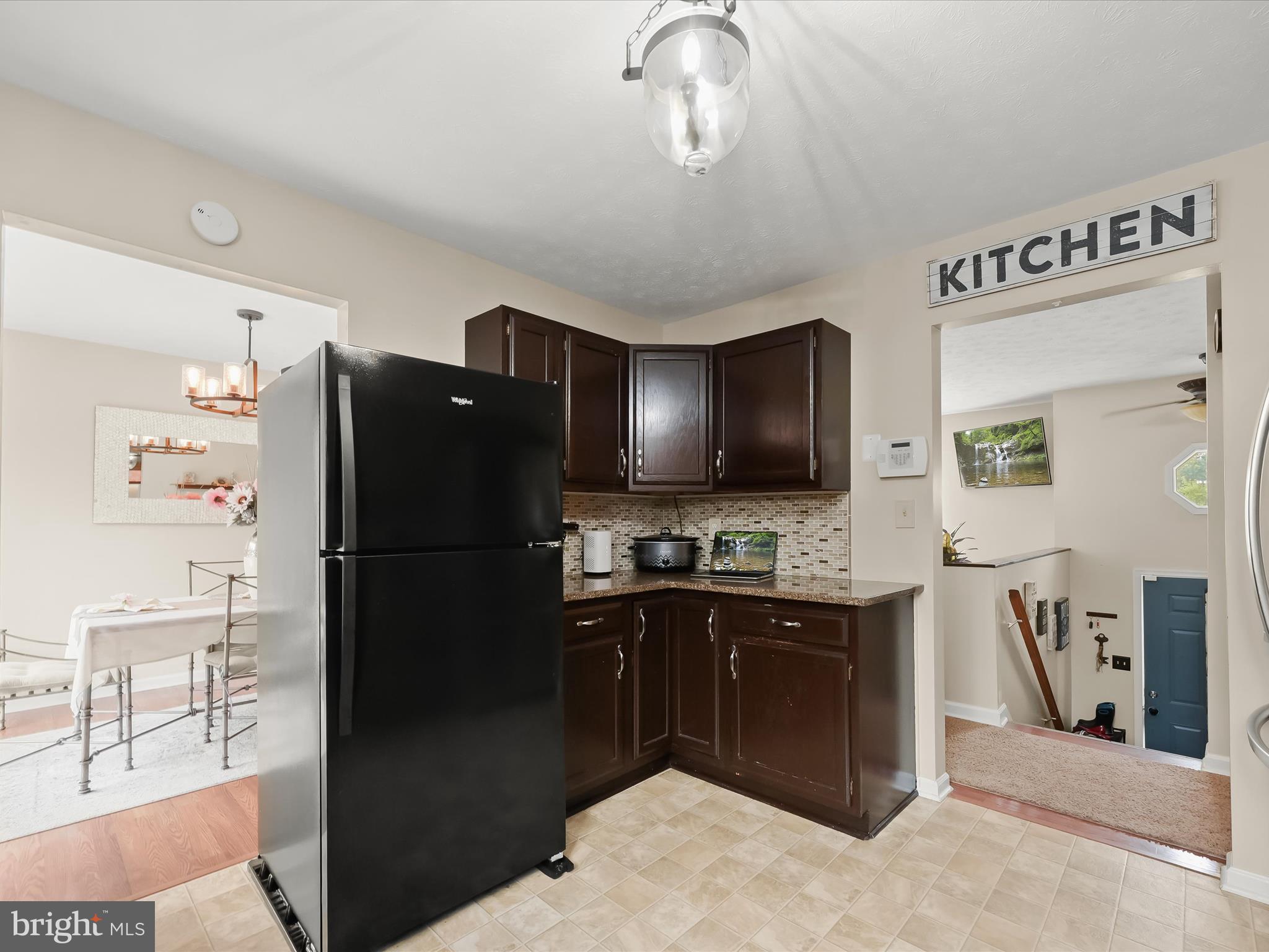 SARAHS CHOICE - Residential