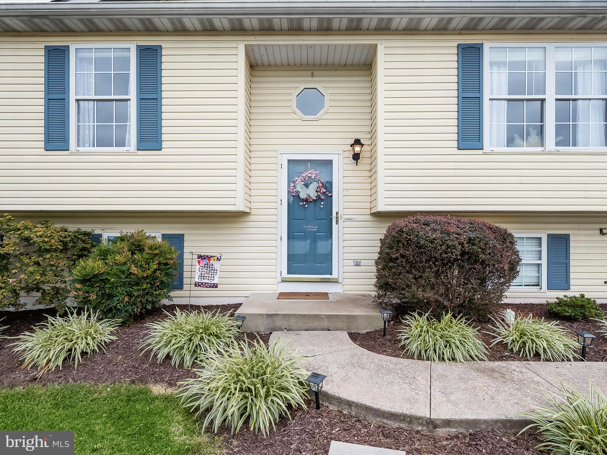 SARAHS CHOICE - Residential