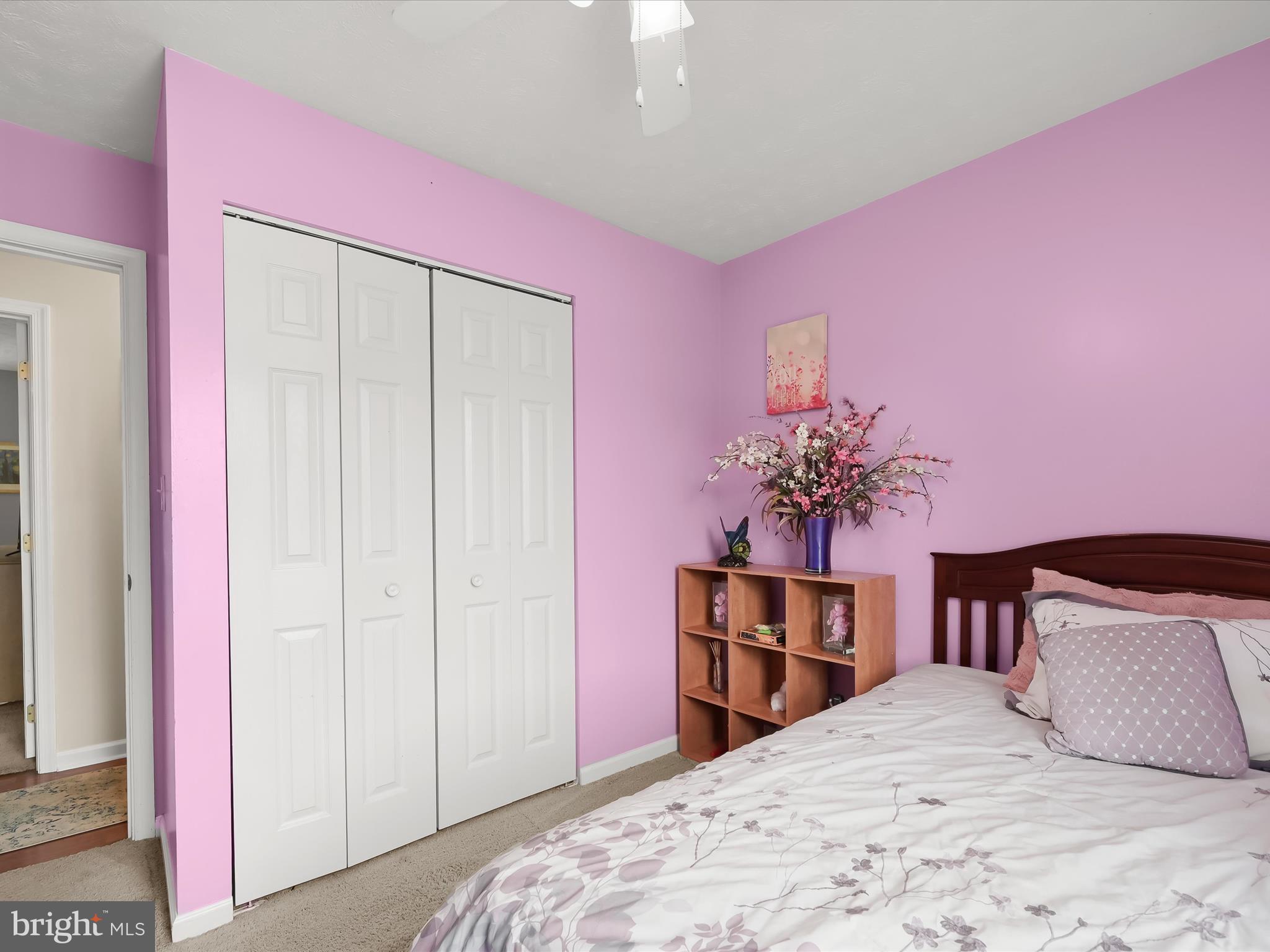 SARAHS CHOICE - Residential