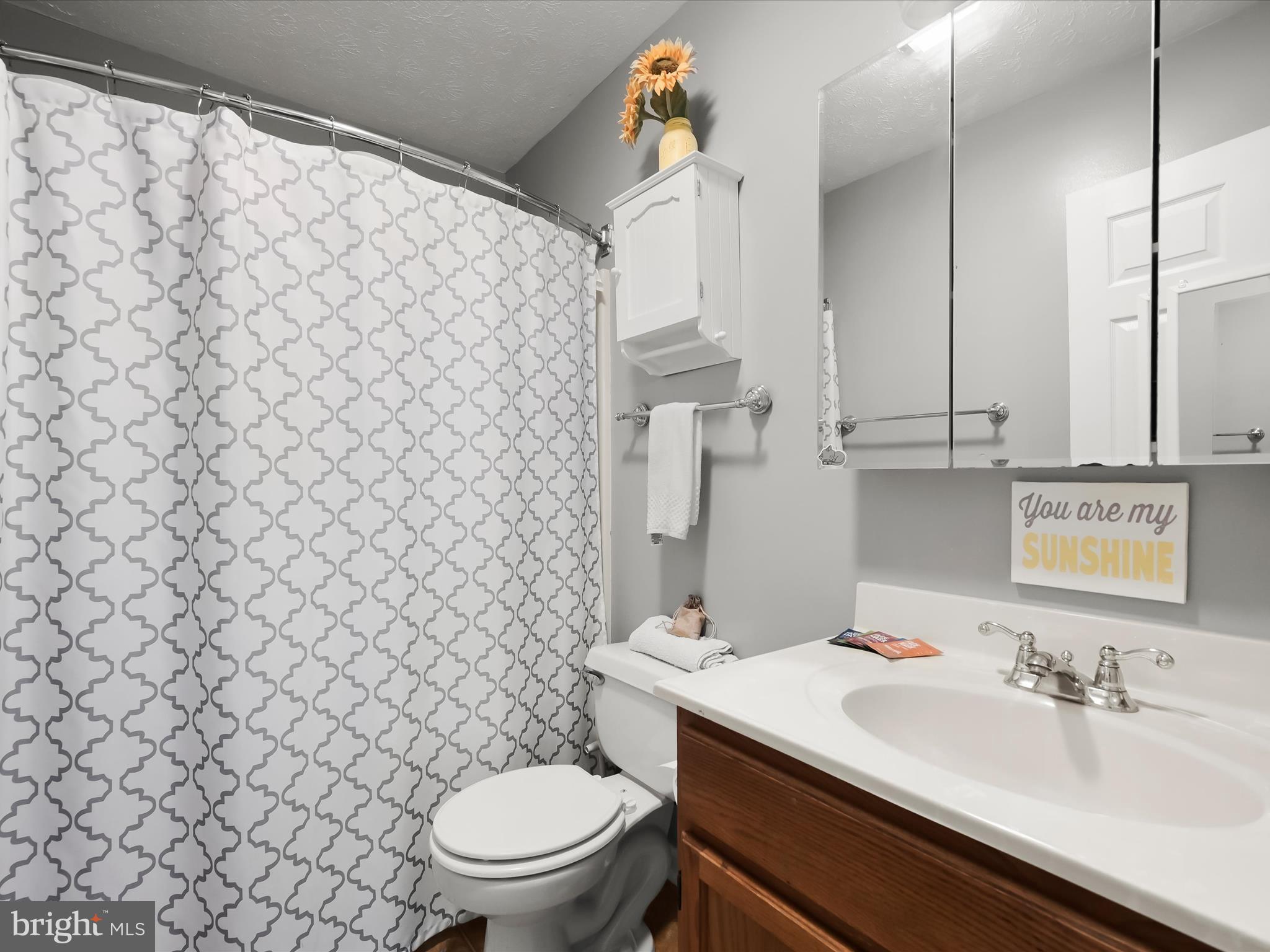 SARAHS CHOICE - Residential