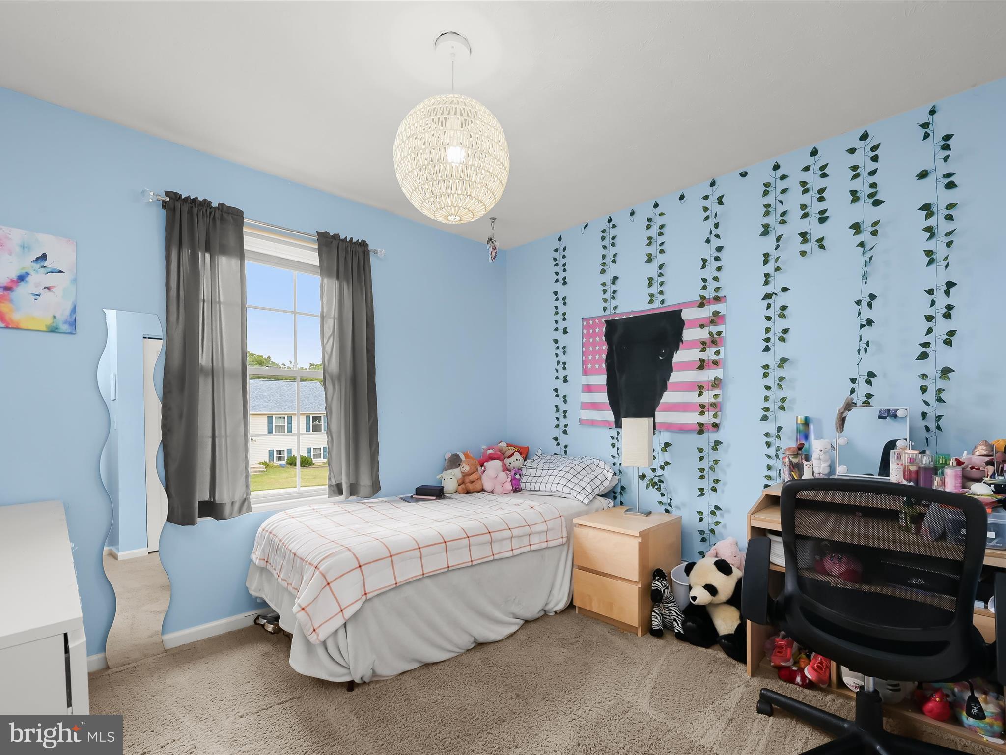 SARAHS CHOICE - Residential