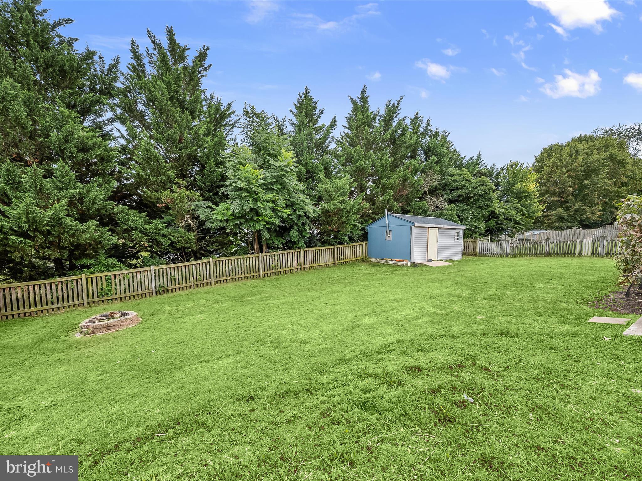 SARAHS CHOICE - Residential