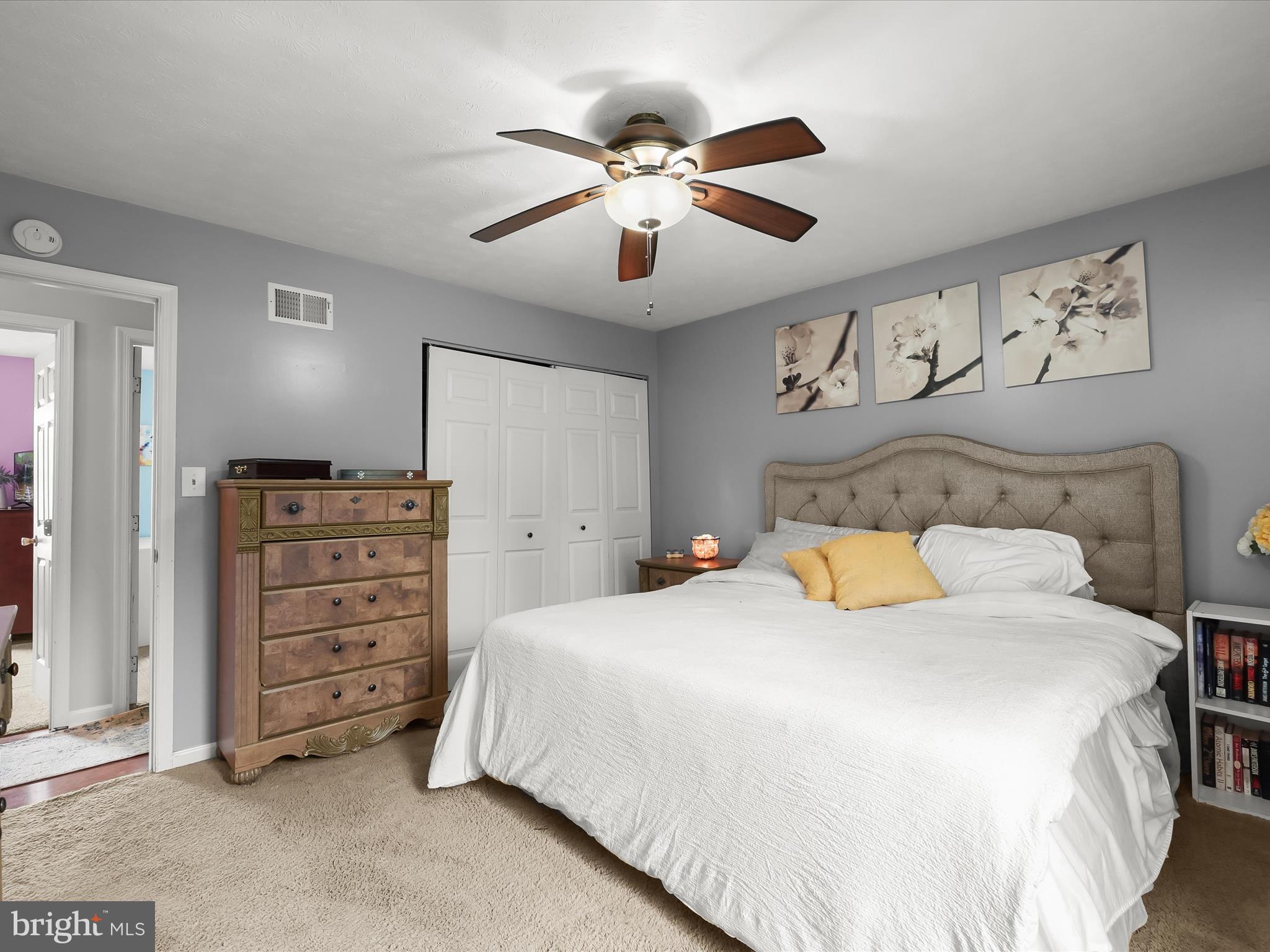 SARAHS CHOICE - Residential