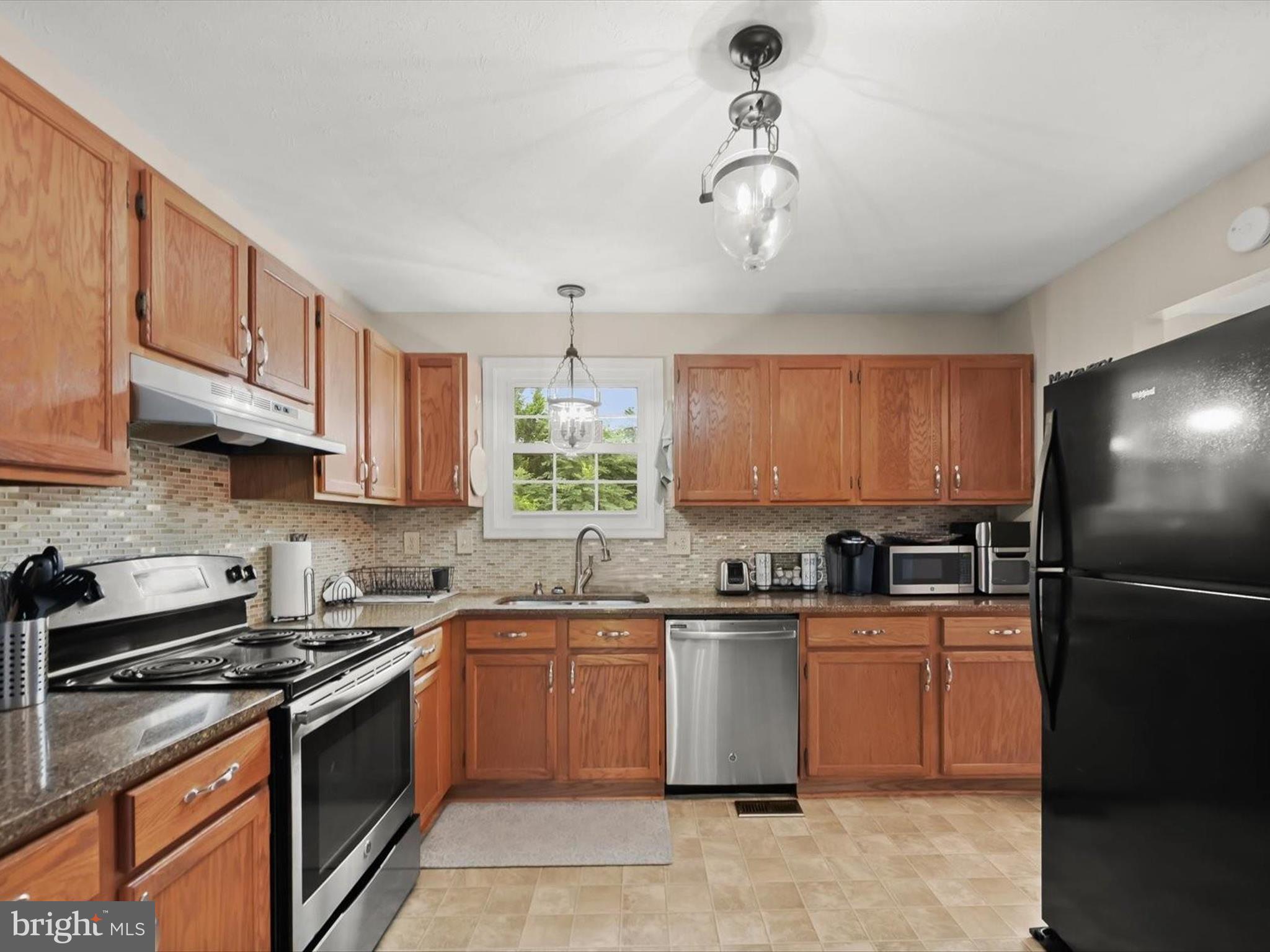 SARAHS CHOICE - Residential