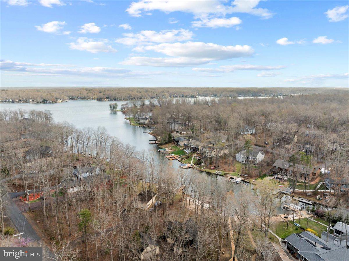 LAKE OF THE WOODS - Residential