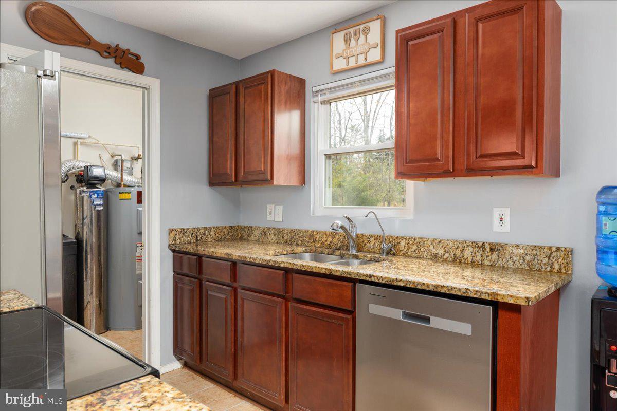 LAKE OF THE WOODS - Residential