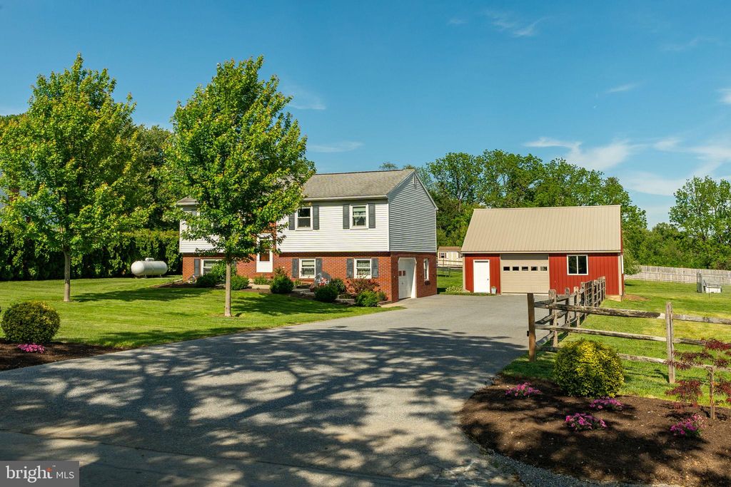 Photo of 457 Lynch Road, NEW HOLLAND, PA 17557 (MLS # PALA2072402)