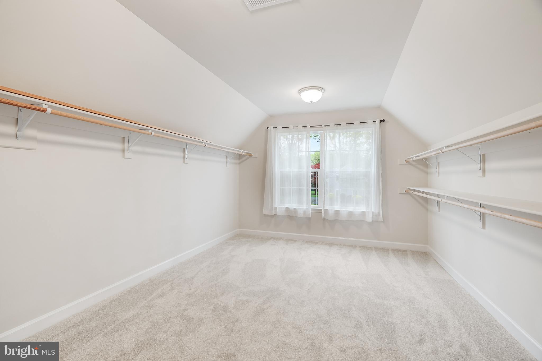 BEACON HILL - Residential