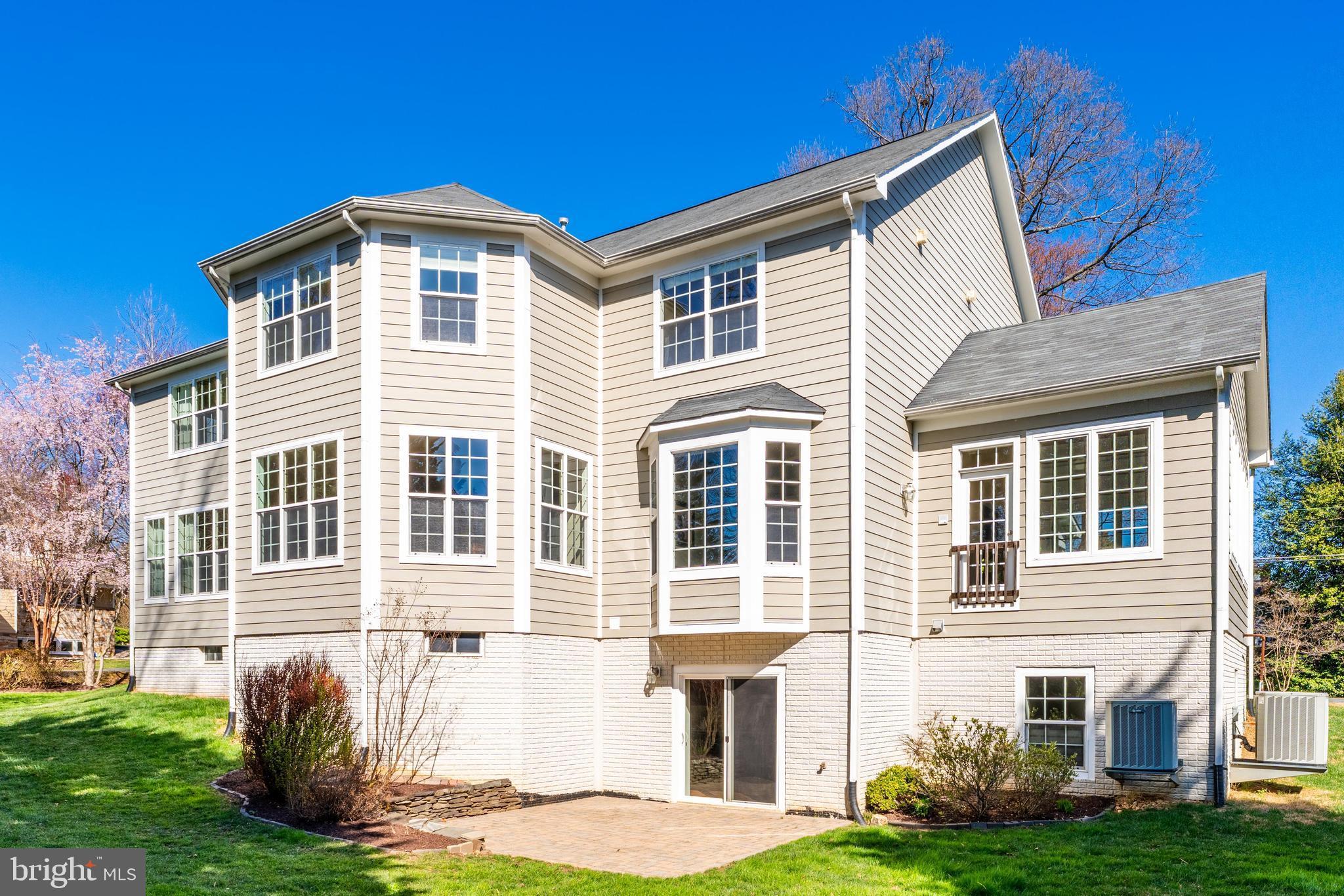 BEACON HILL - Residential