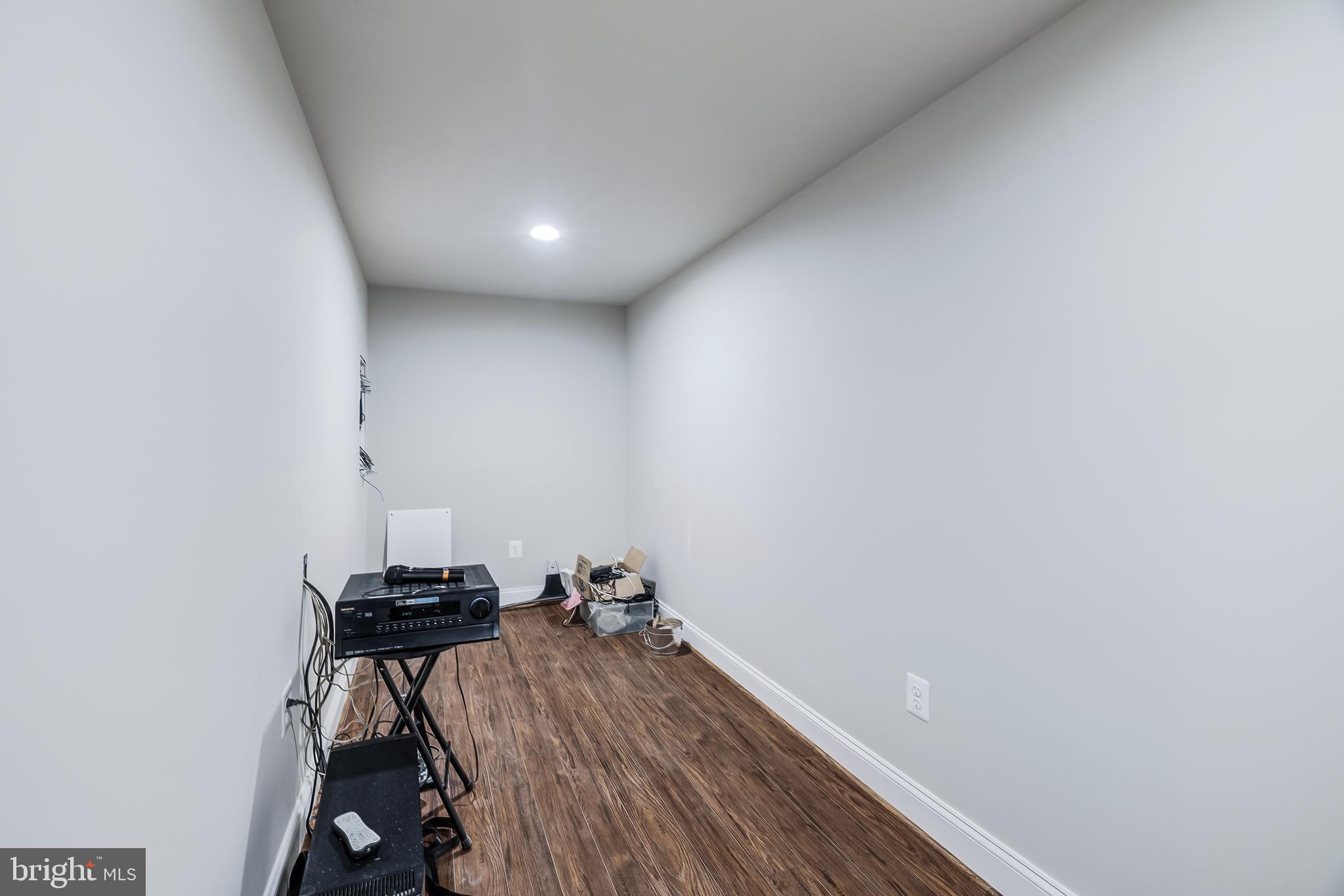 BEACON HILL - Residential