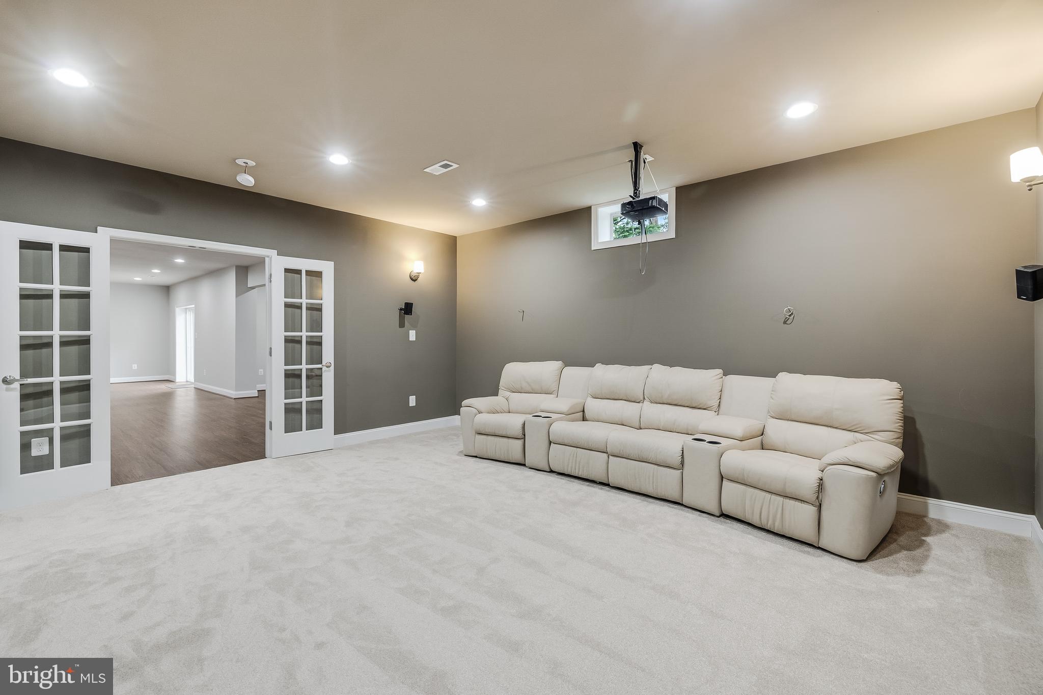 BEACON HILL - Residential