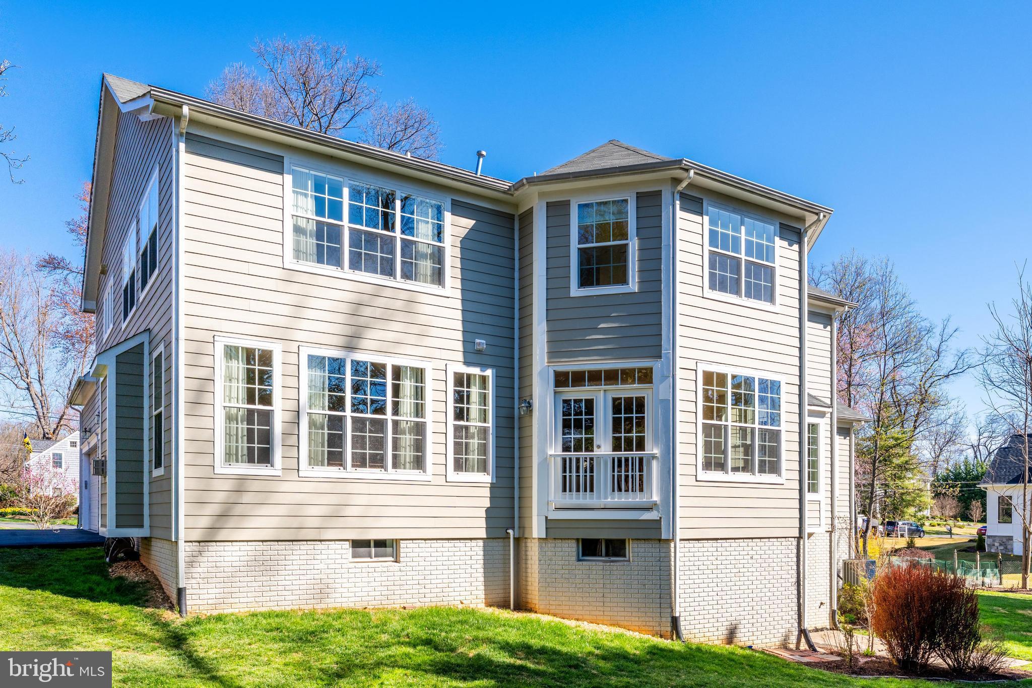 BEACON HILL - Residential