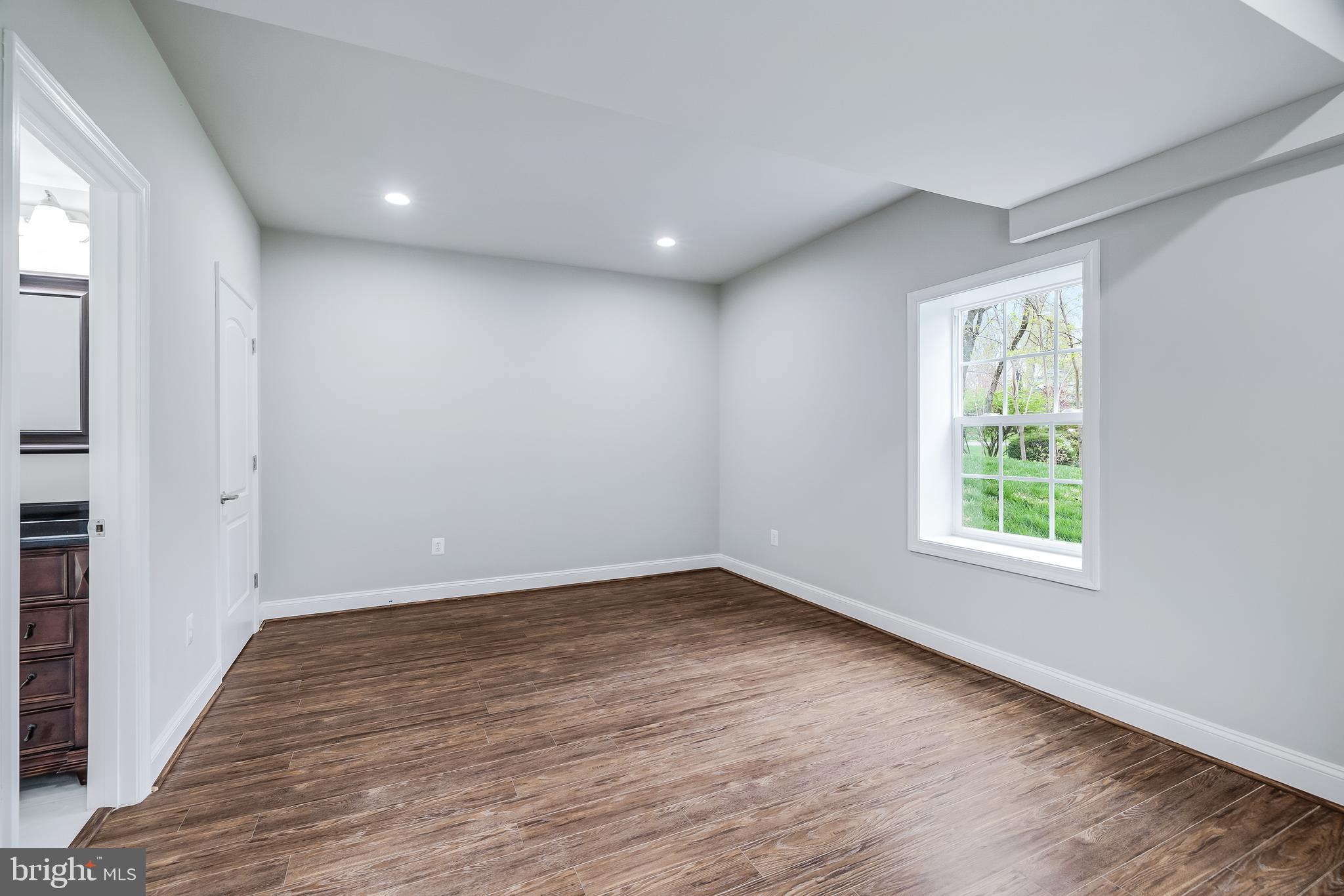 BEACON HILL - Residential