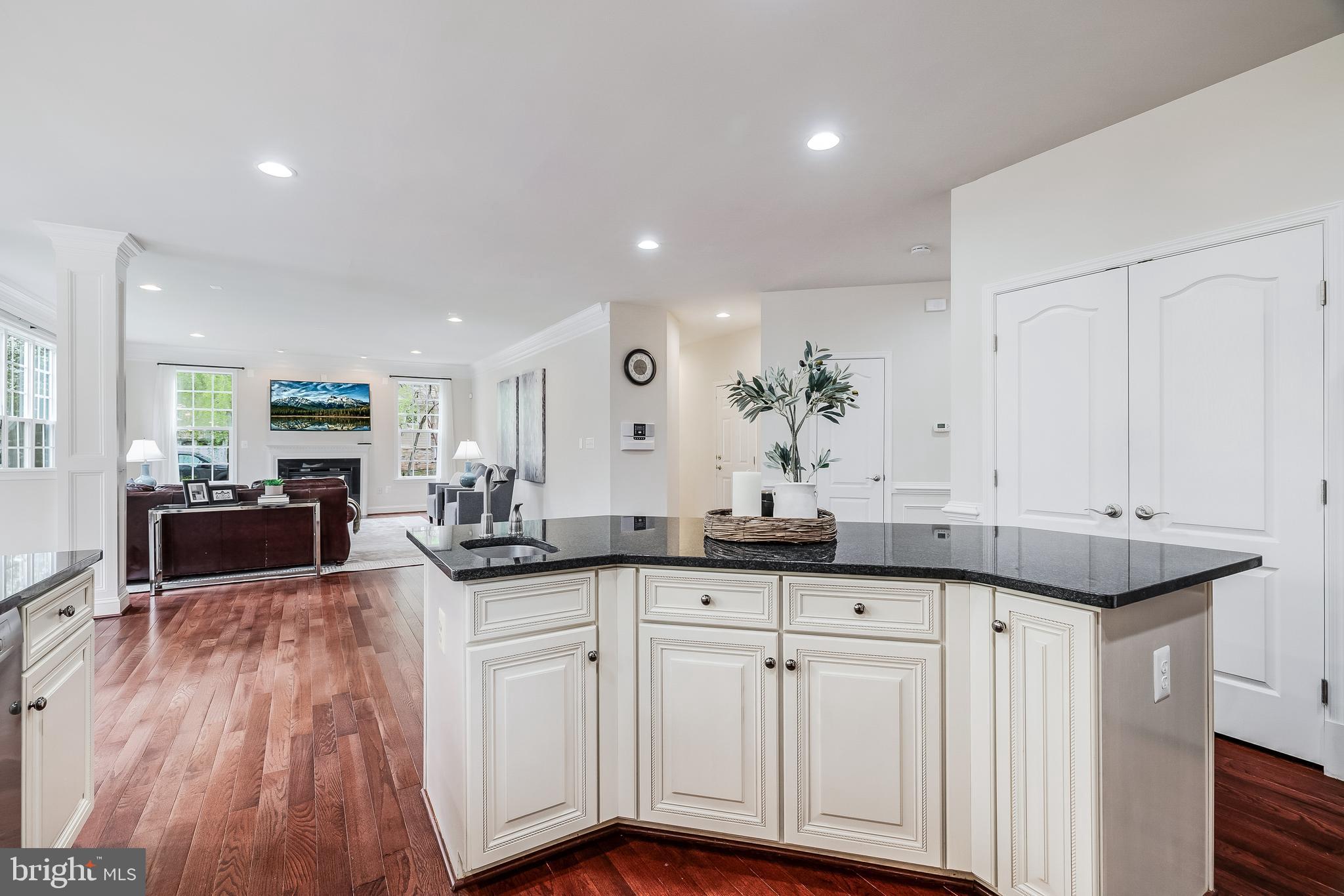 BEACON HILL - Residential