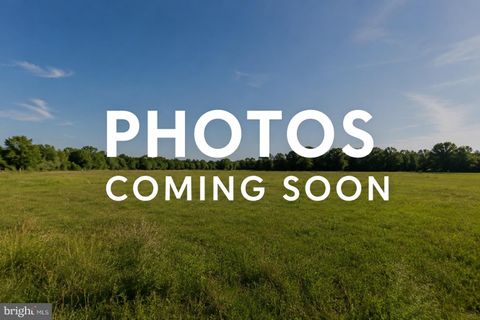 Photo of 1625 Amherst Street, WINCHESTER, VA 22601 (MLS # VAWI2010742)