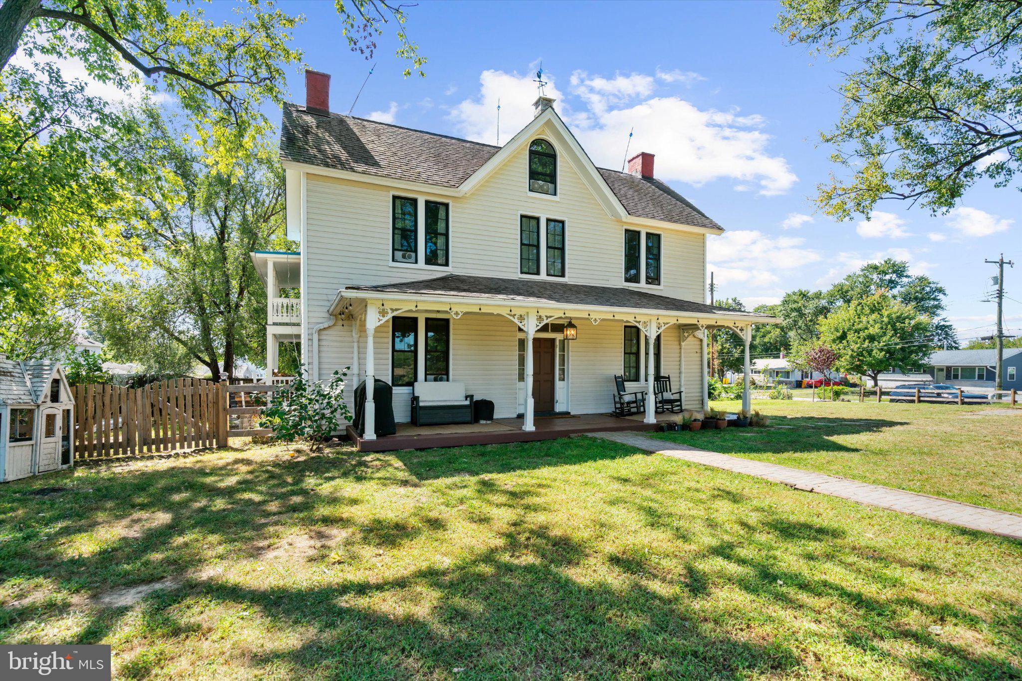 13 HOPKINS STREET