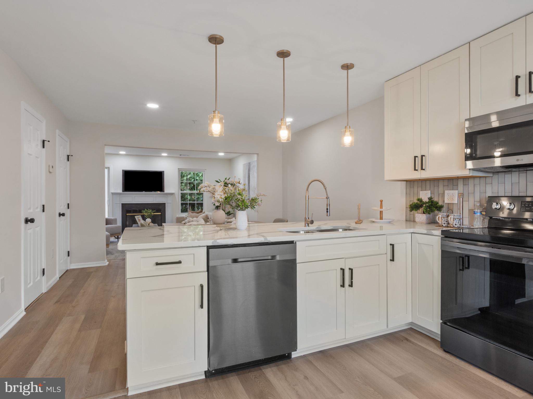 WILKINSON PLAZA - Residential