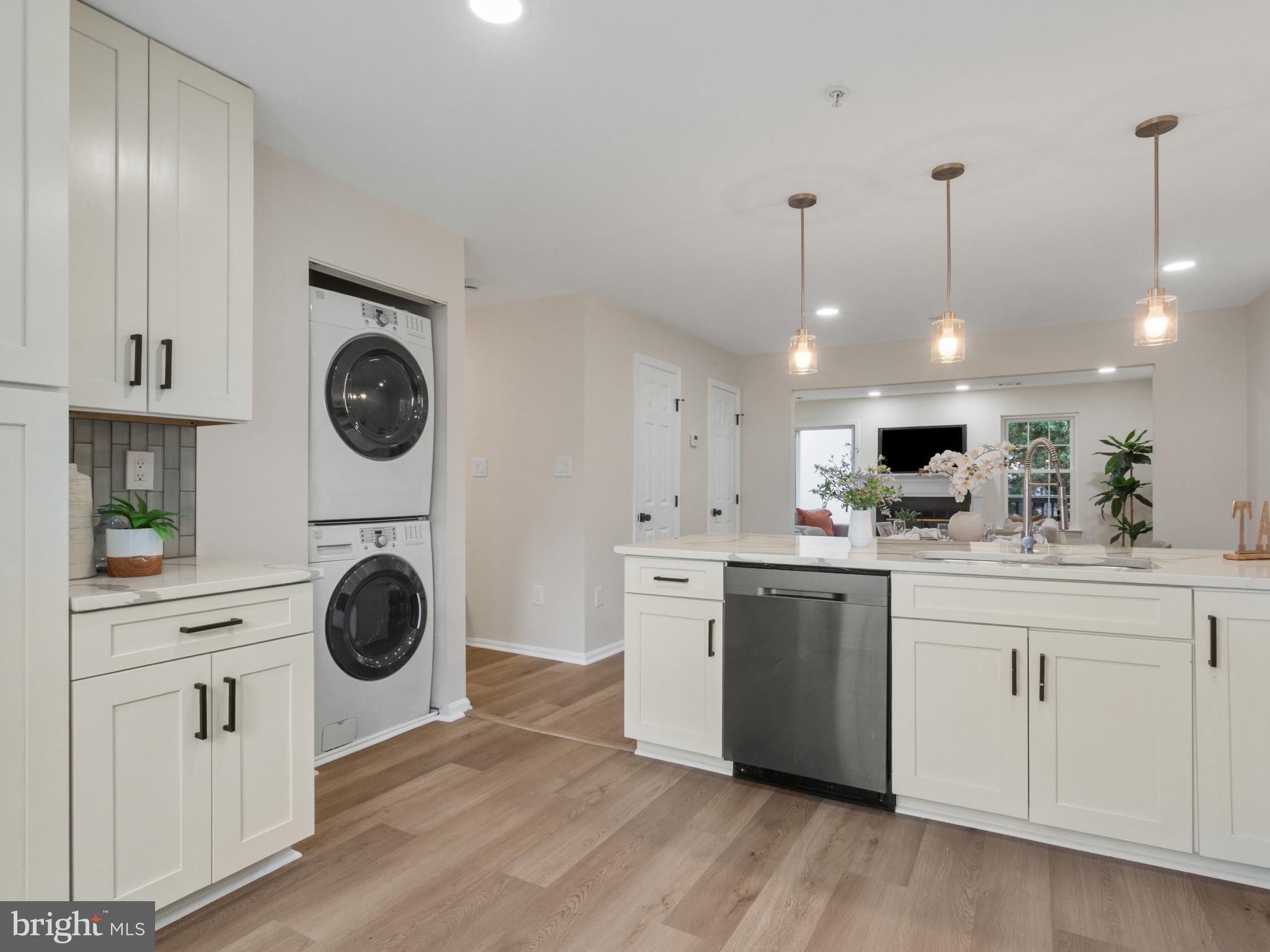 WILKINSON PLAZA - Residential