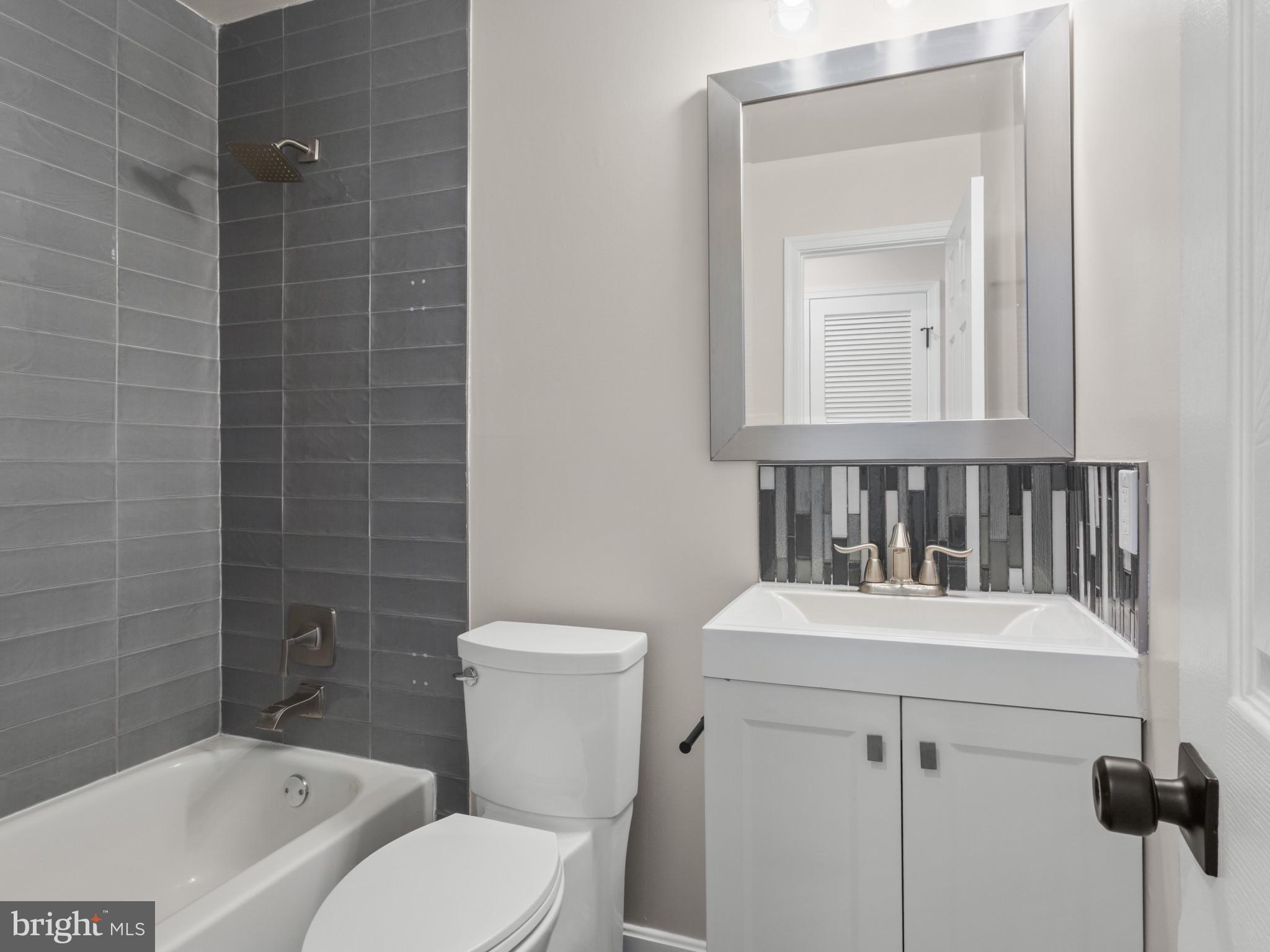 WILKINSON PLAZA - Residential