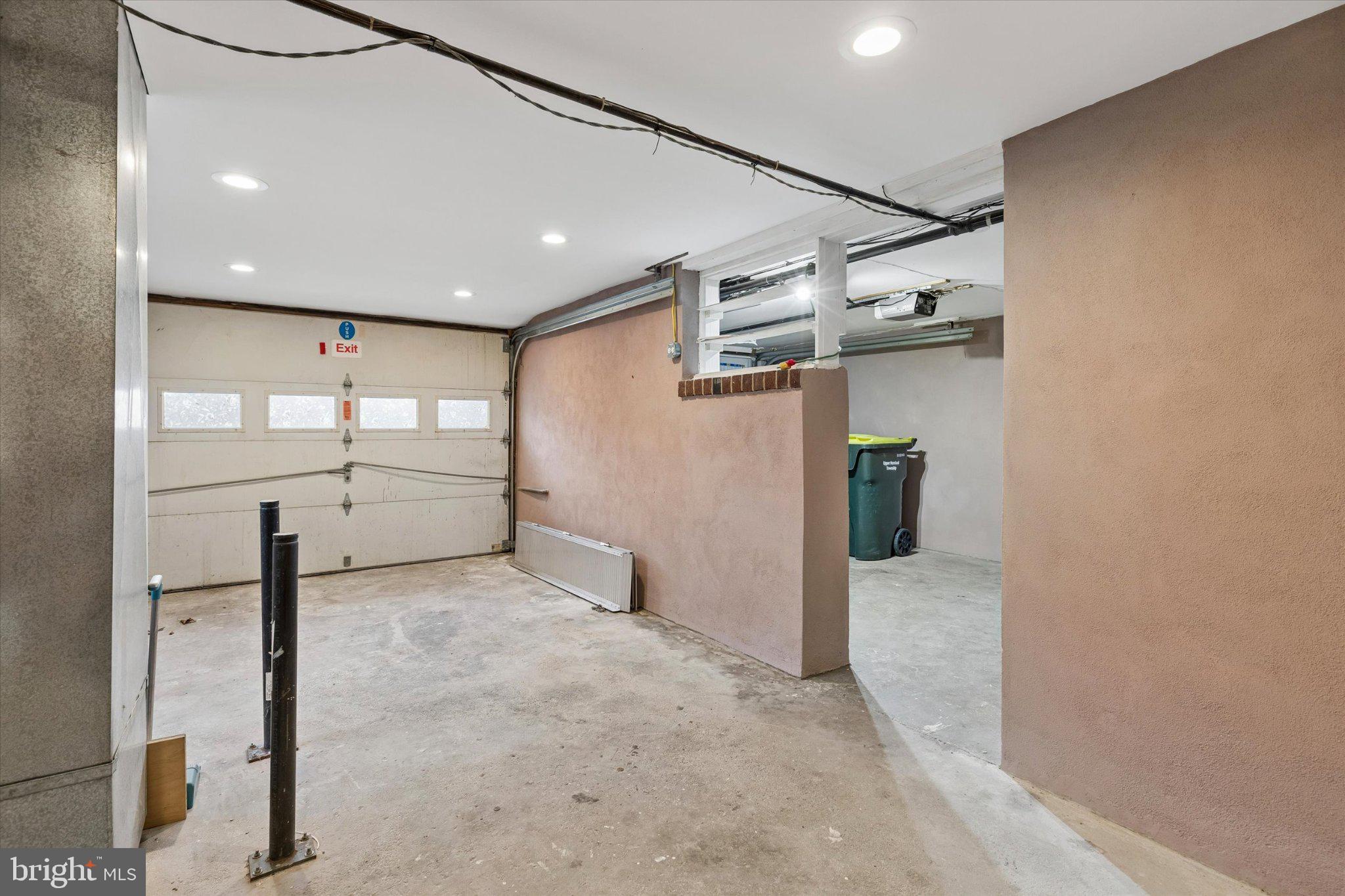 COLONIAL VIL - Residential