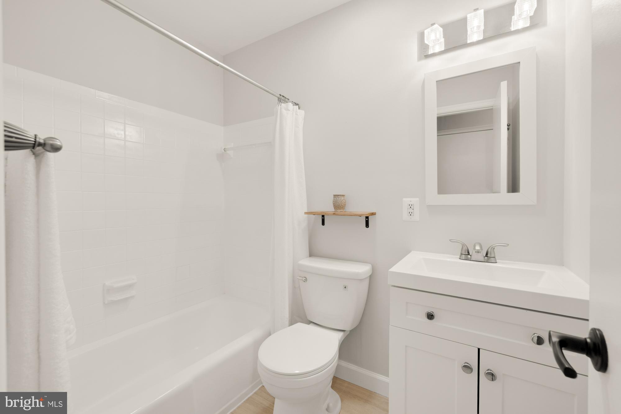 STONEYBROOKE - Residential