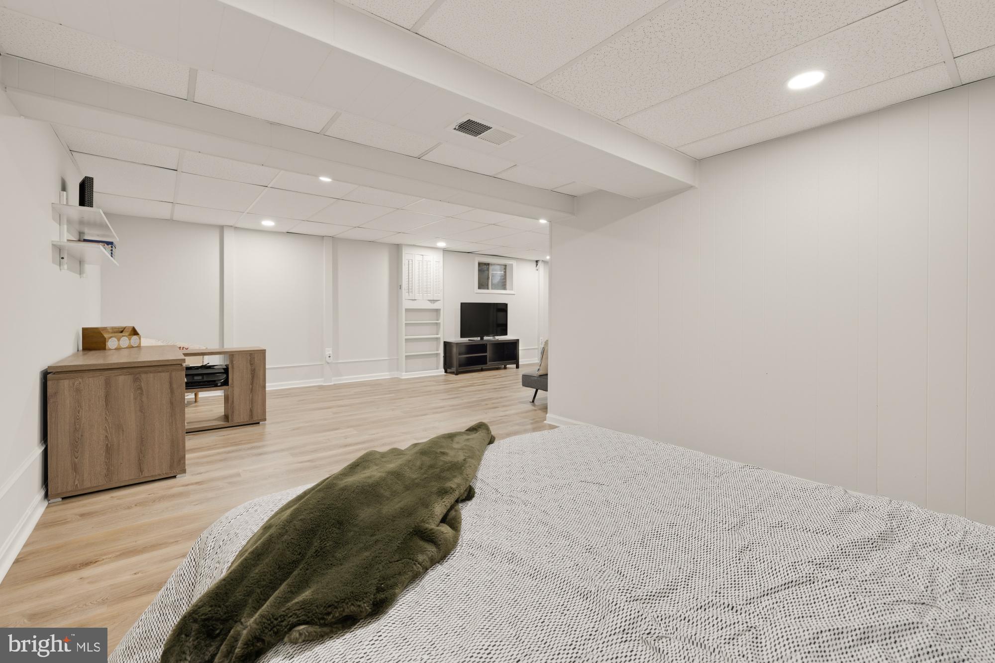 STONEYBROOKE - Residential