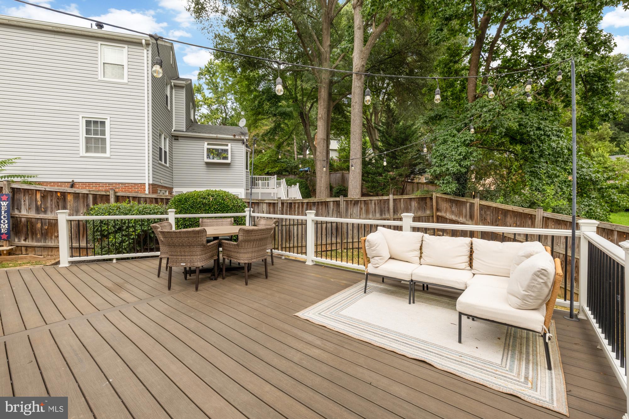 STONEYBROOKE - Residential