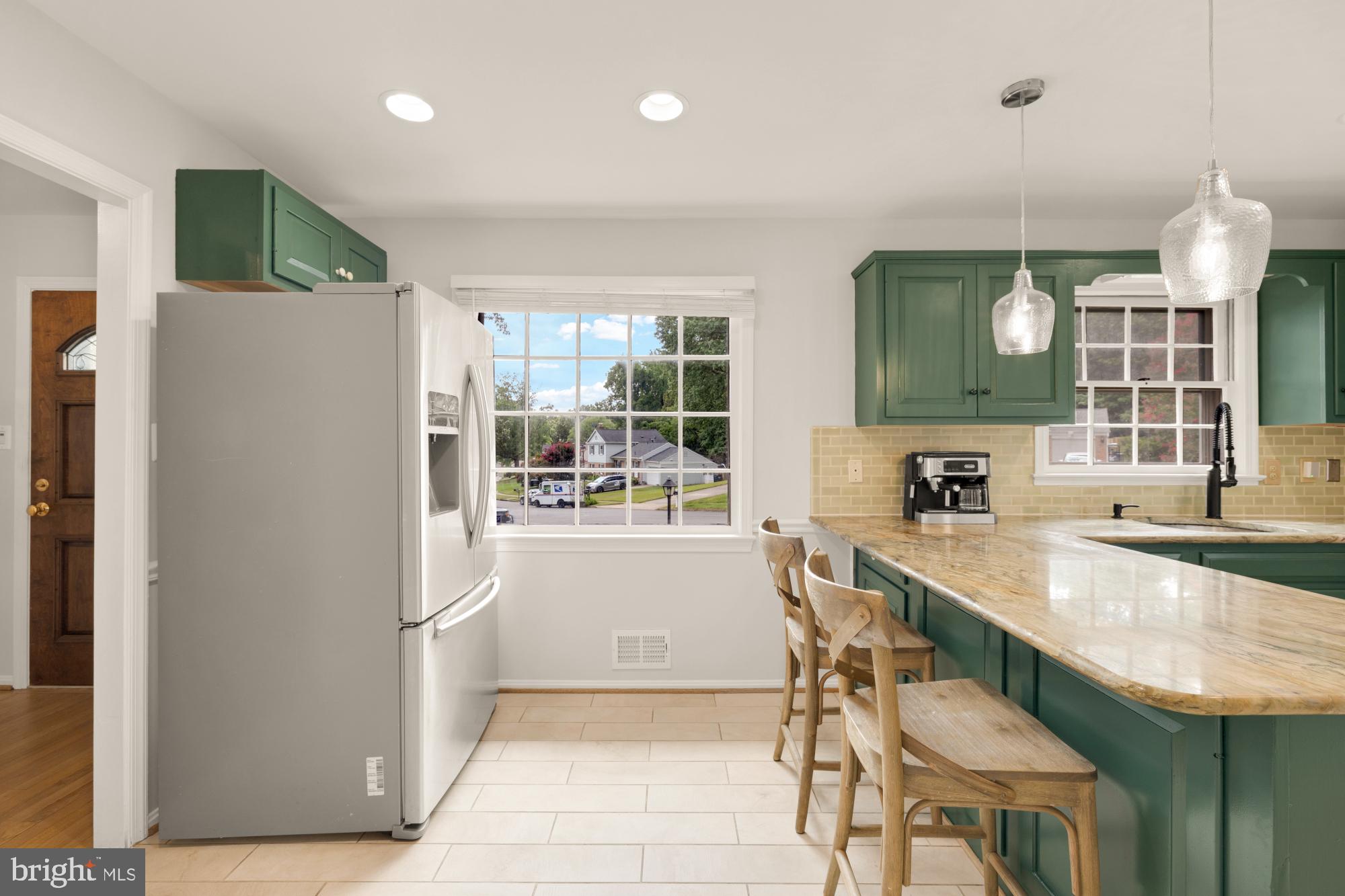 STONEYBROOKE - Residential