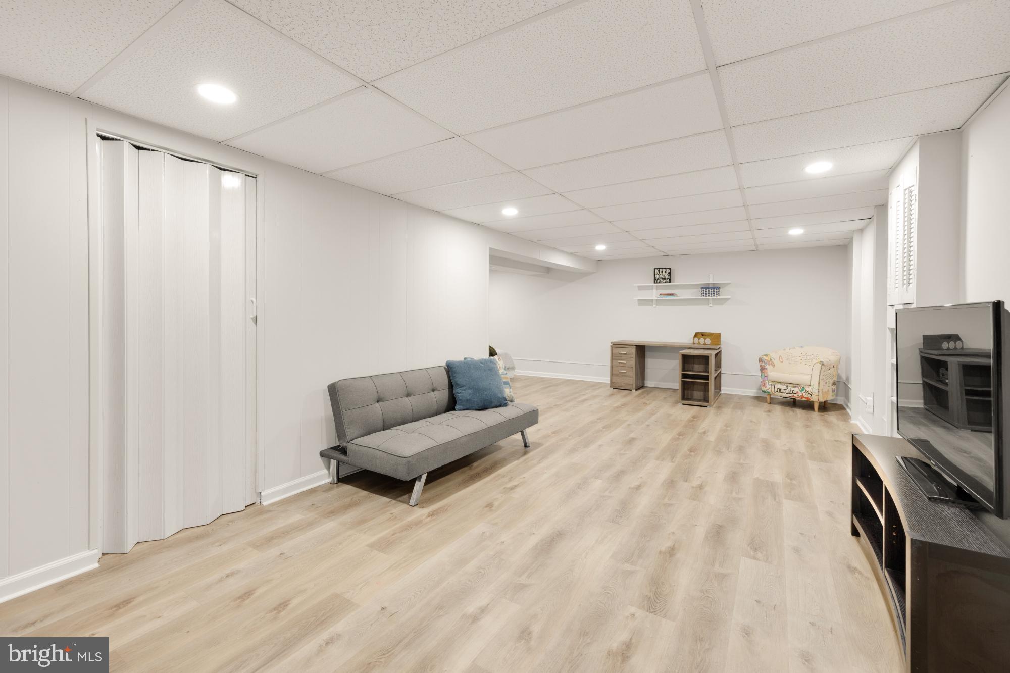 STONEYBROOKE - Residential