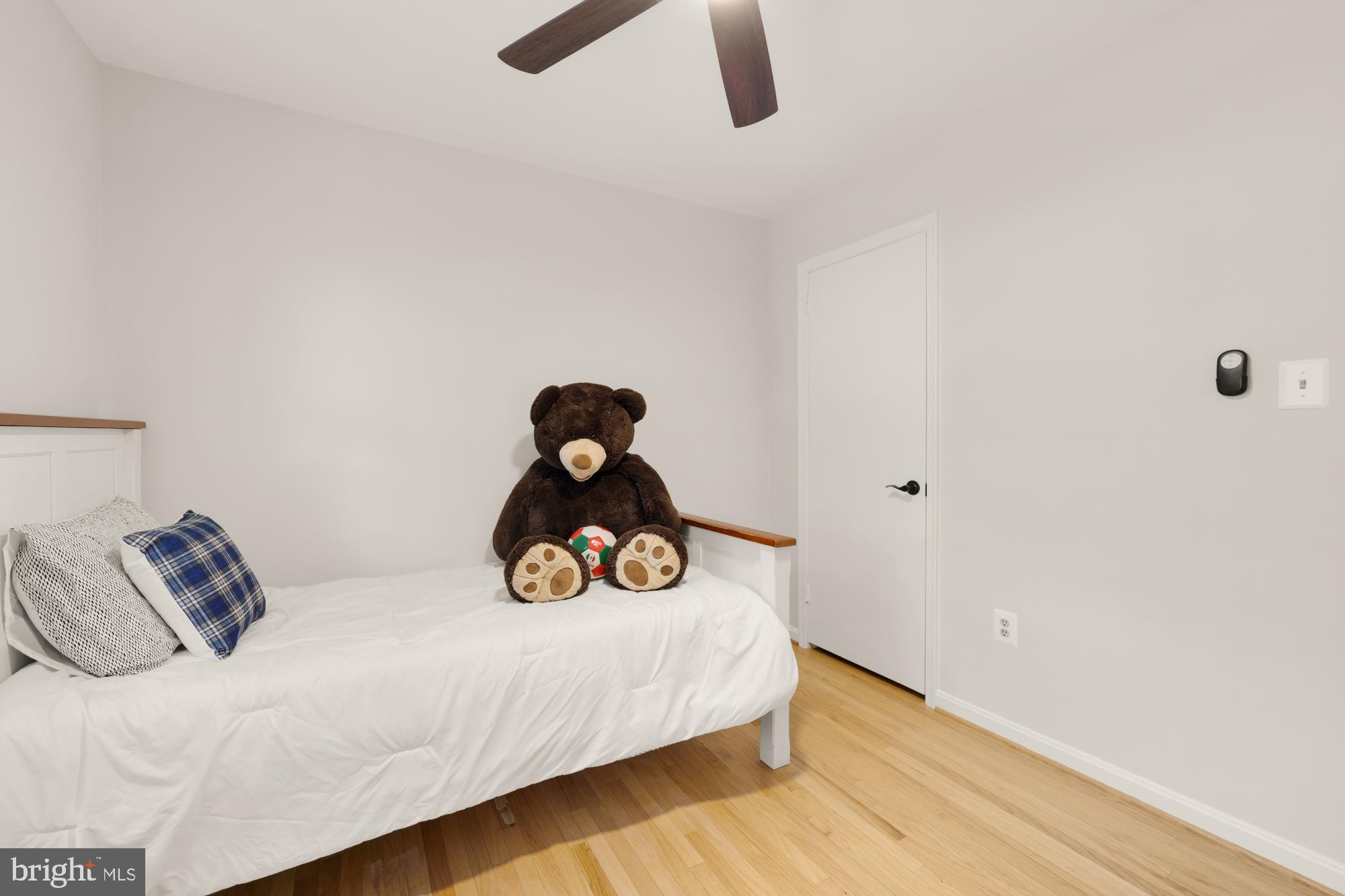 STONEYBROOKE - Residential