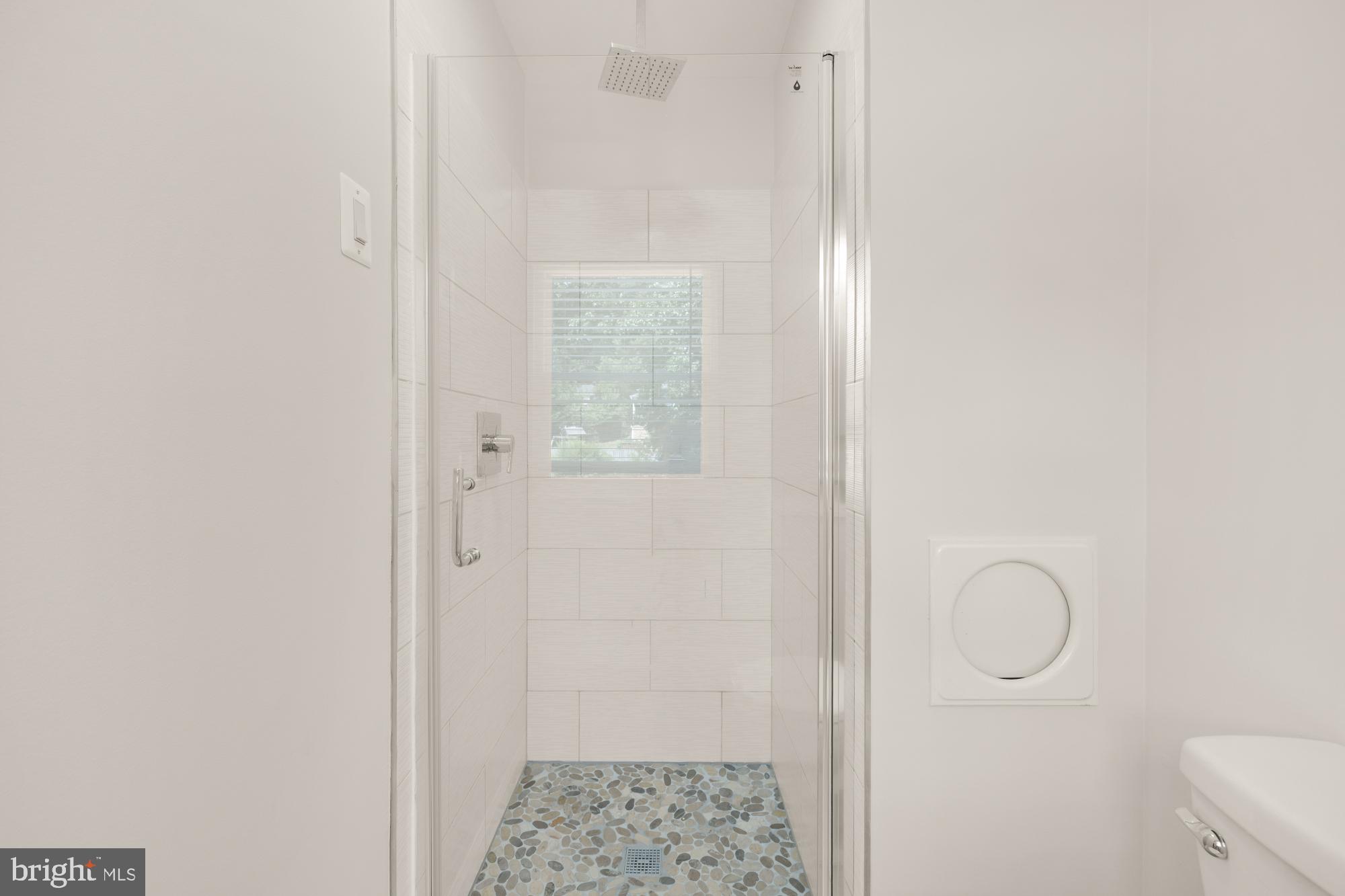 STONEYBROOKE - Residential