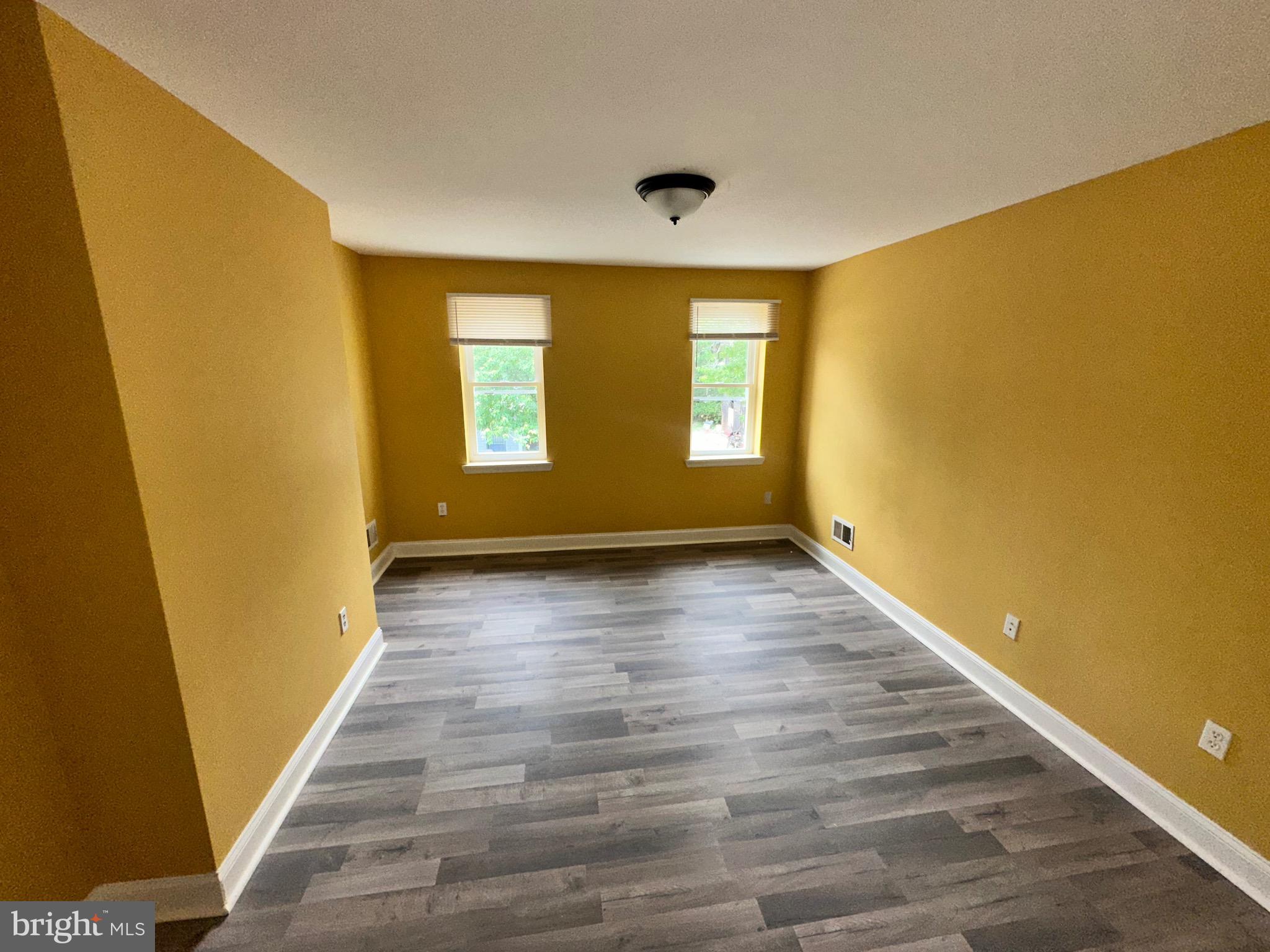 HARWOOD - Residential