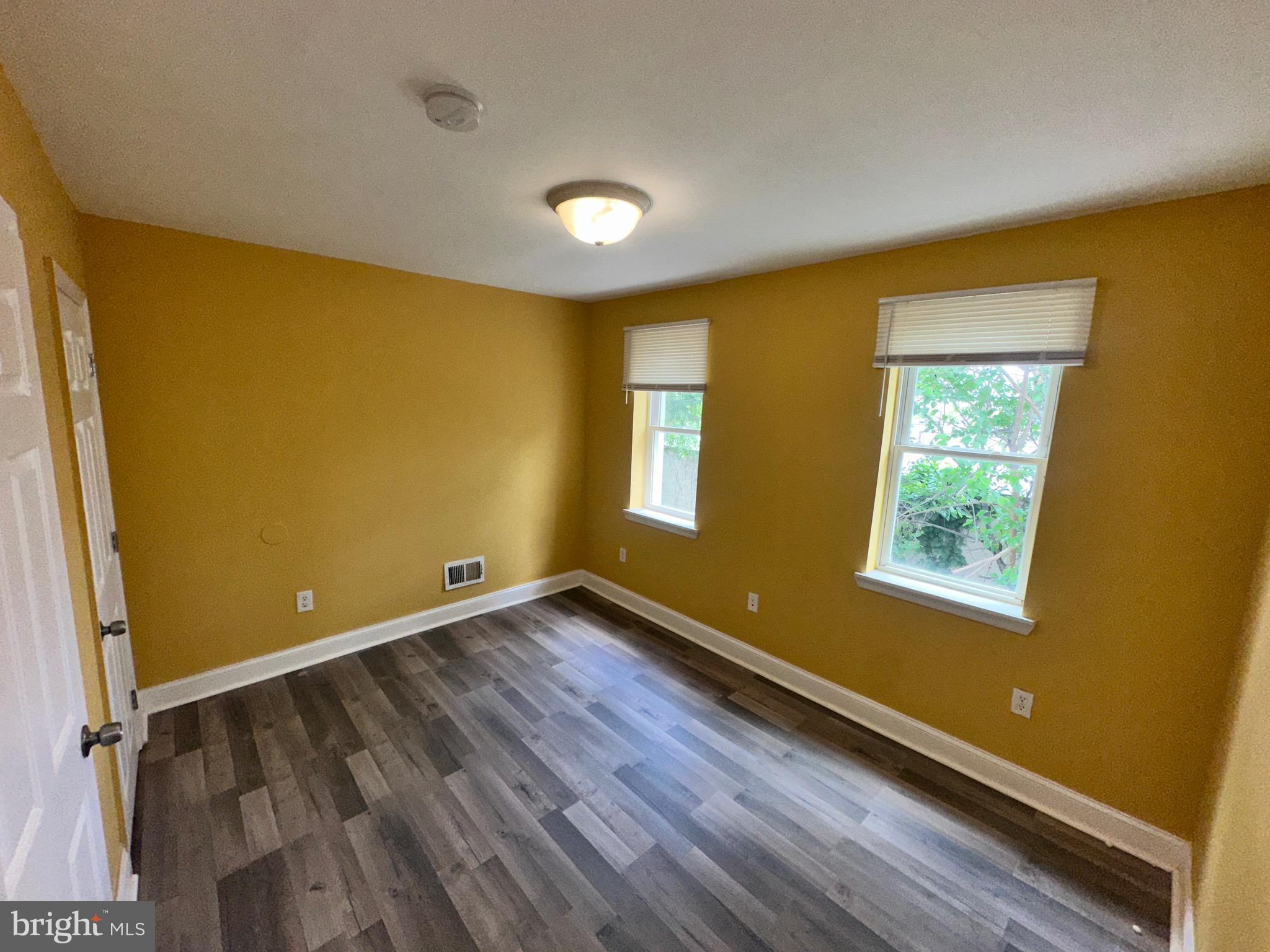 HARWOOD - Residential