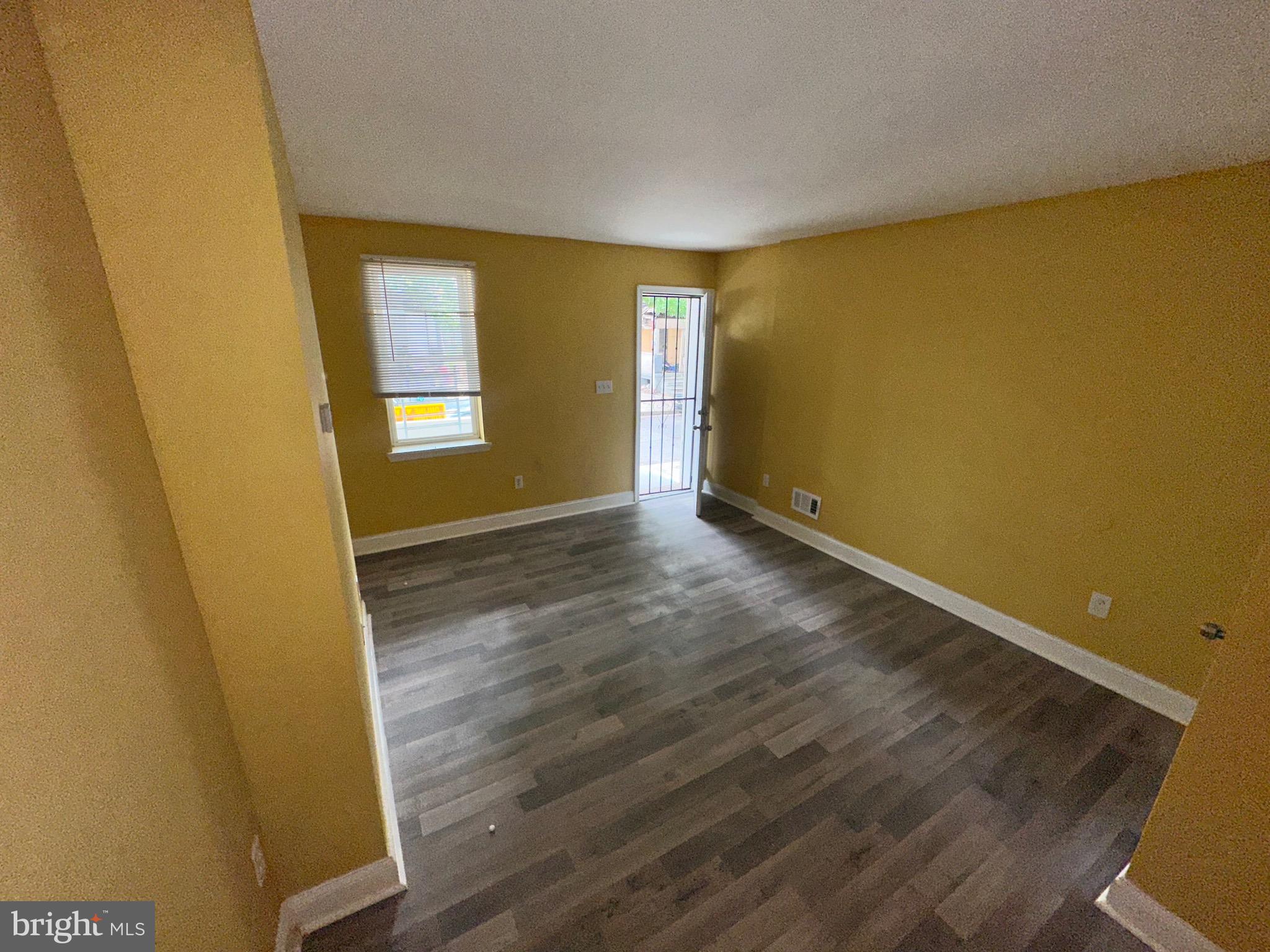 HARWOOD - Residential