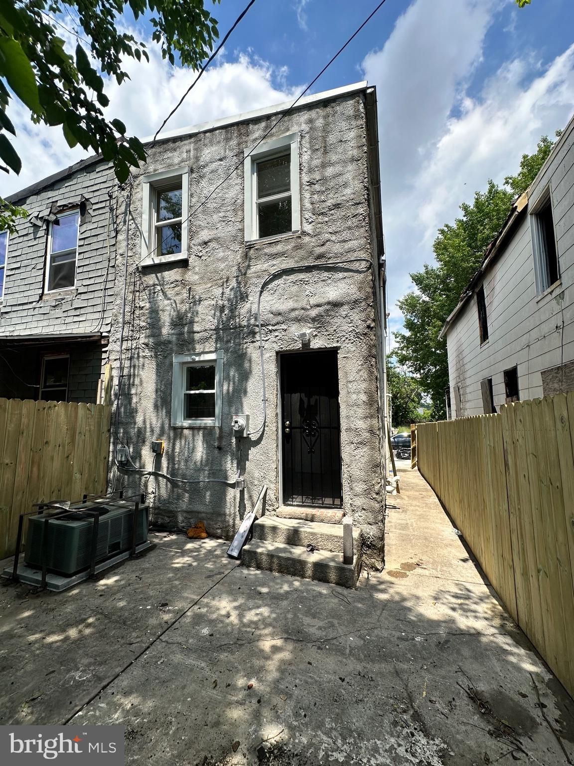 HARWOOD - Residential