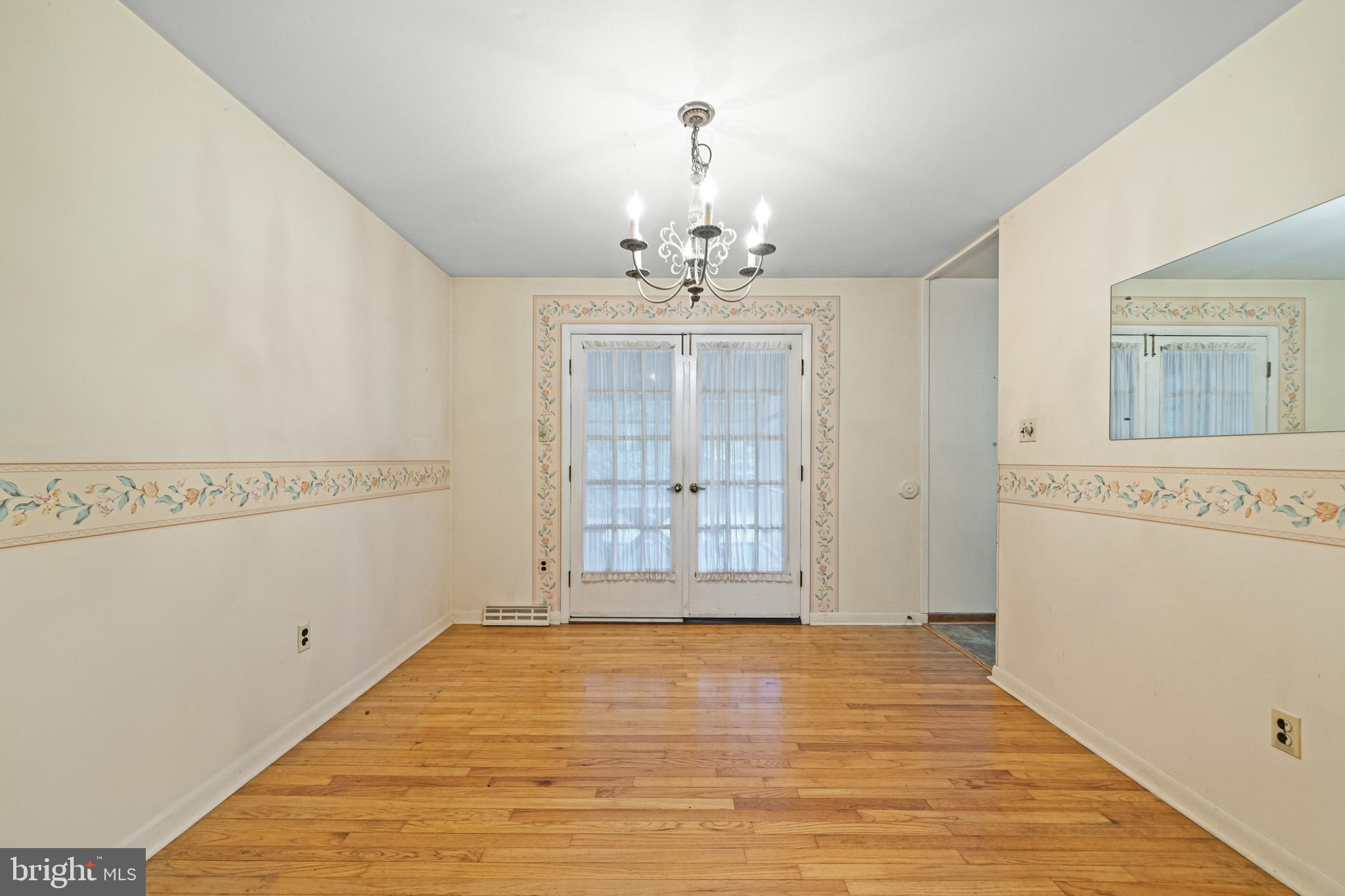 LAUREL ACRES SUB - Residential