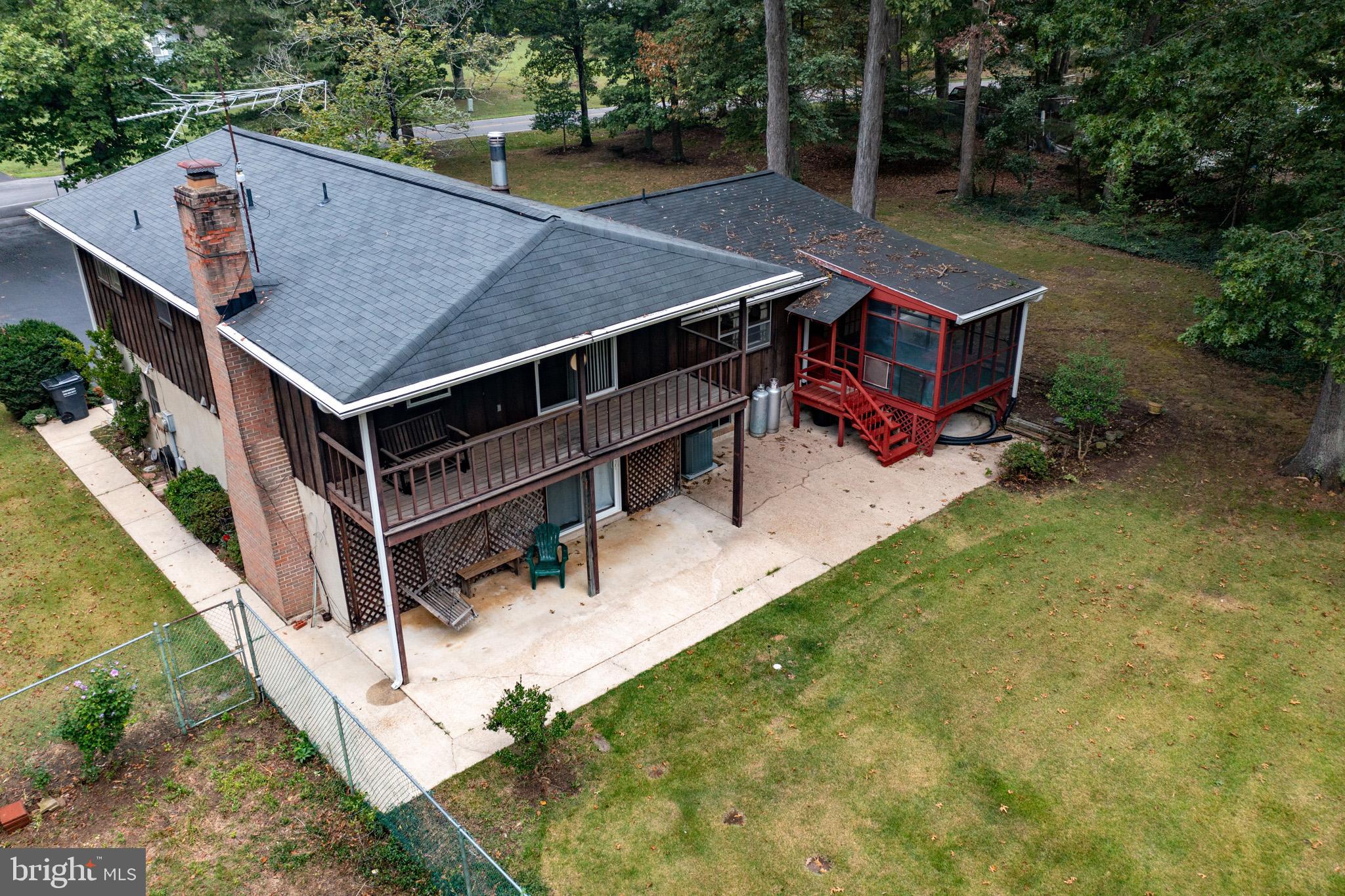 LAUREL ACRES SUB - Residential